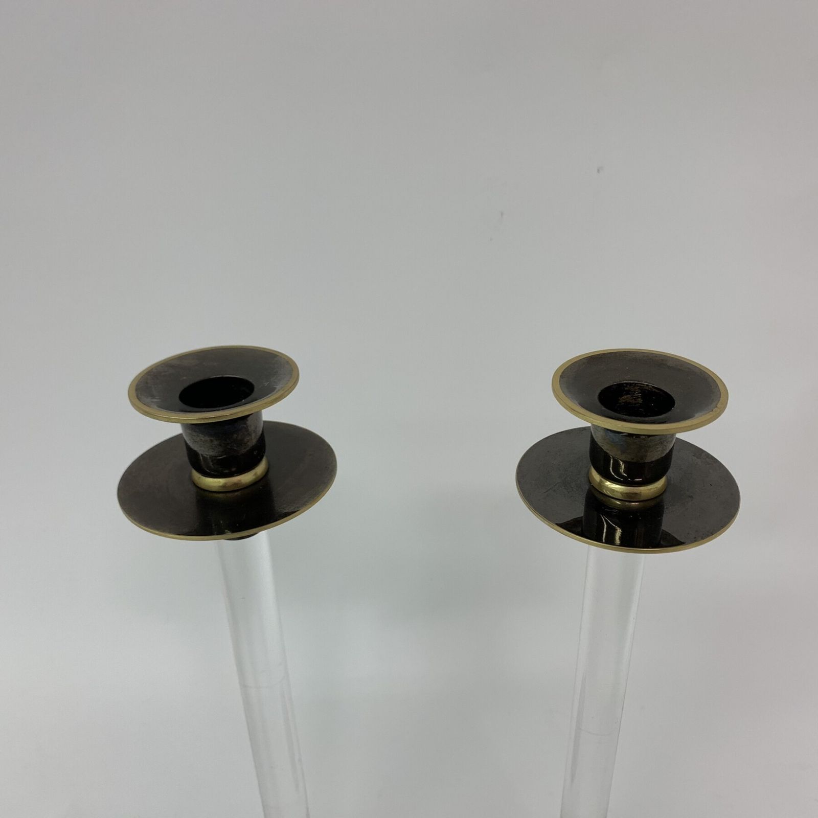 Set Of 2 Caravell Lucite Candle Sticks , 1970’s photo vinterior