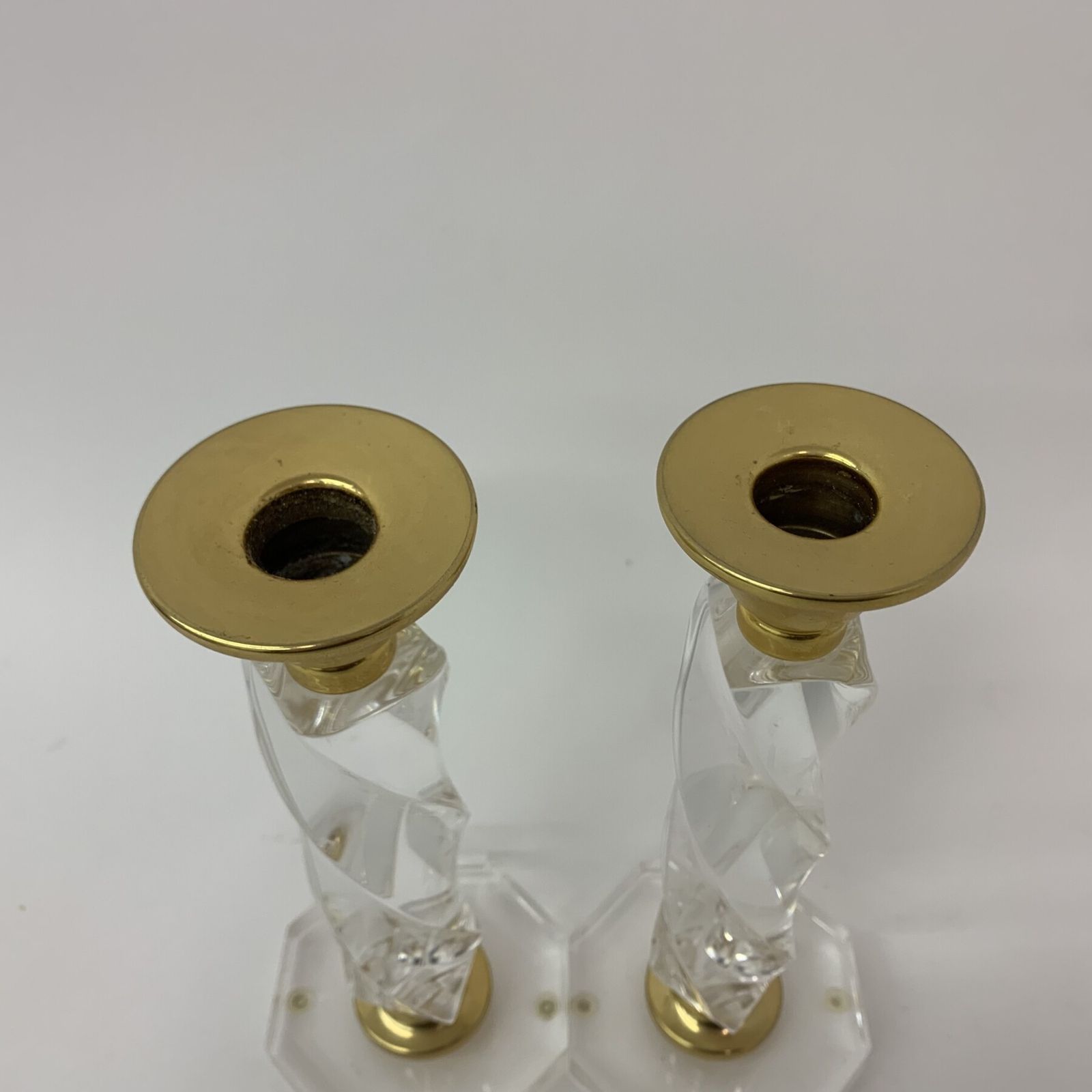 photo for sale Set Van 2 Gedraaide Kandelaars In Lucite. Ca. Jaren 1970.