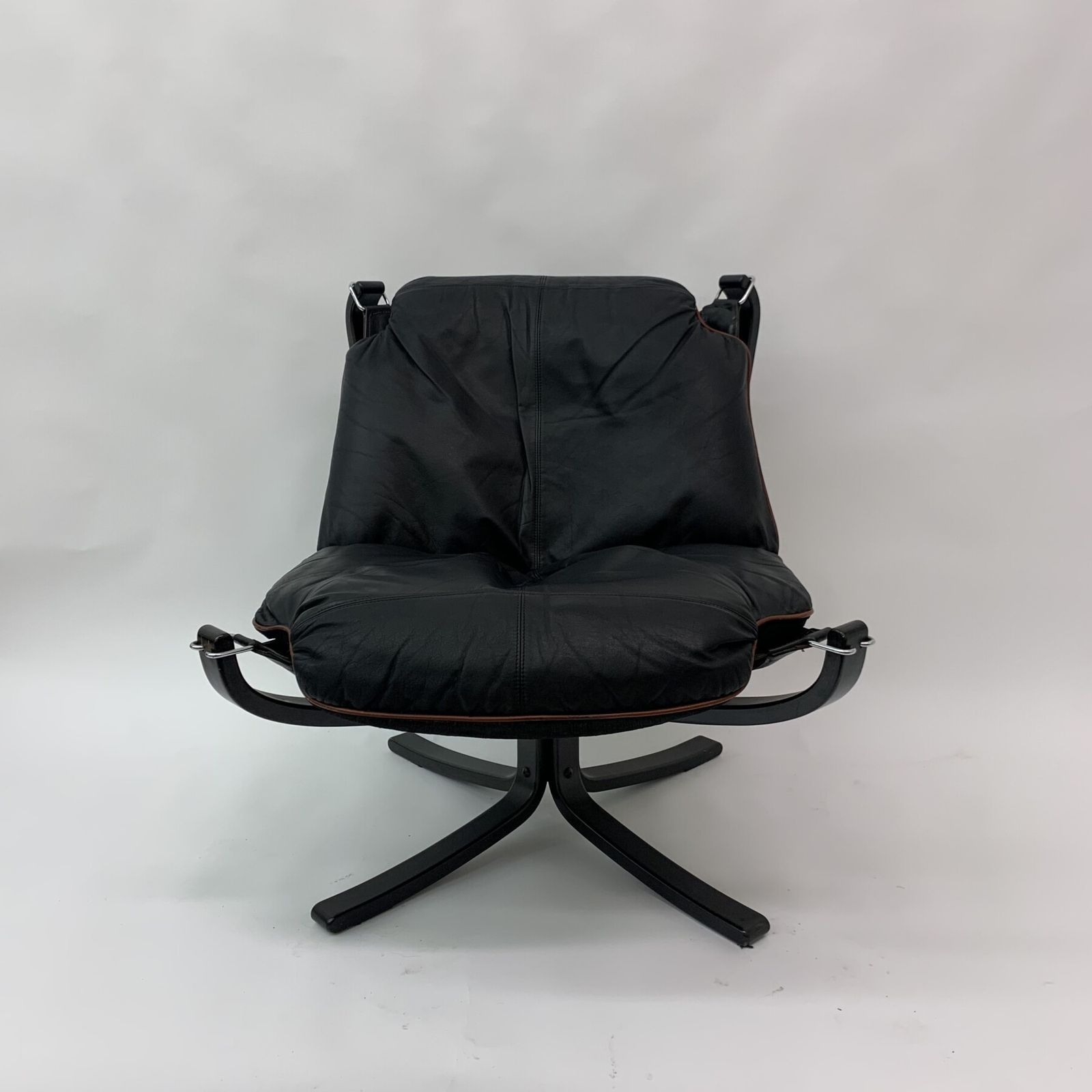 Falcon Leather Lounge Chair By Sigurd Ressel For Vatne Møbler, 1970s photo furniture