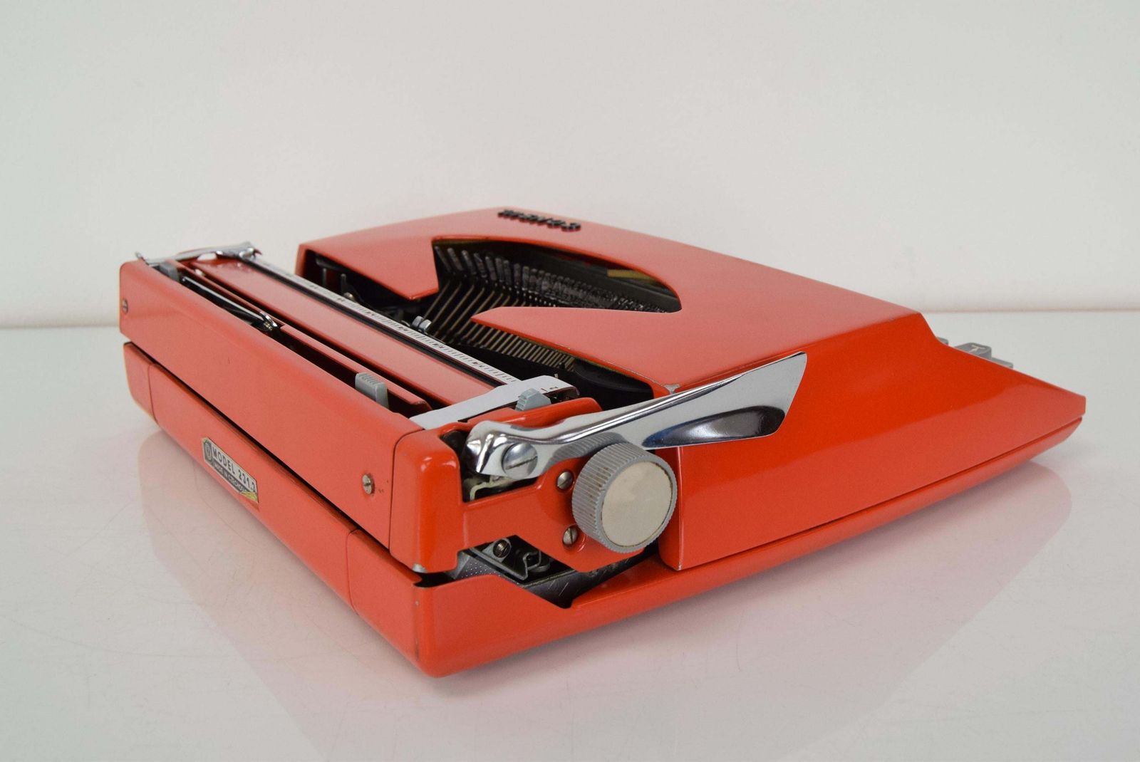 Mid Century Typemachine Consul, Ca. Jaren 1960. photo vinterior