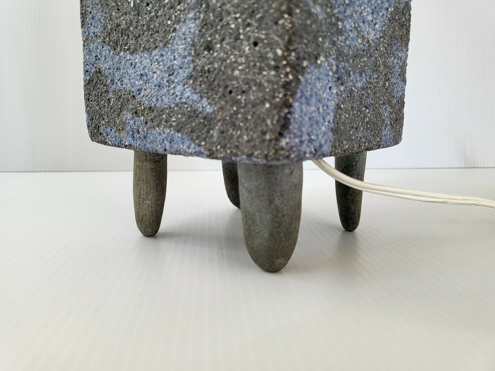 Vintage Table Lamp 1970 In Cement & Pebbles 70s 1970s 70s photo vinterior