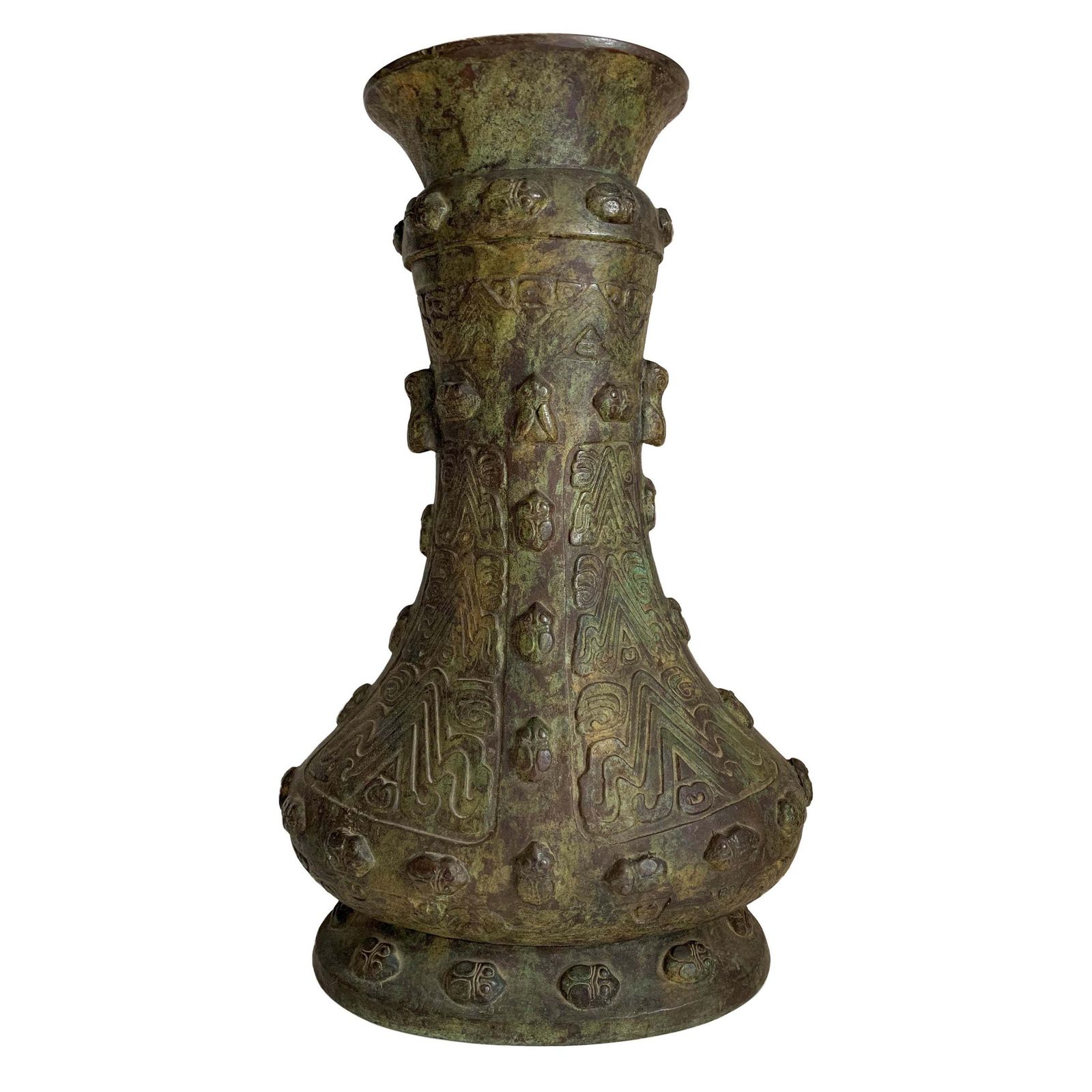 Vase en bronze archaïsant chinois, de style Gu de la dynastie Shang, vers 1900