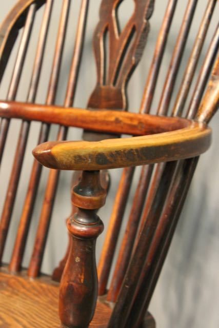 19thc. Elm & Yew Wood Windsor Country Chair photo for sale
