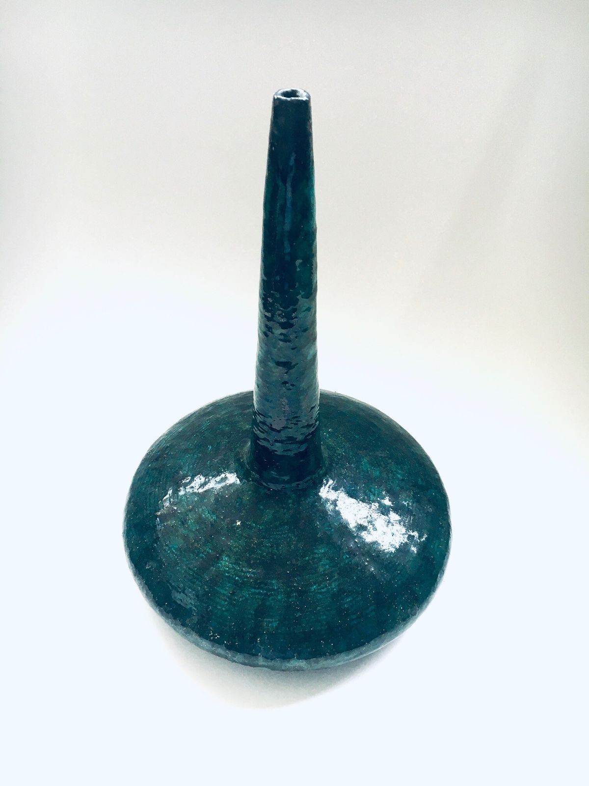 Handgemaakt Keramisch Geribbeld Vaasje, Art Pottery, België Ca. Jaren 1970 photo Woonaccessoires