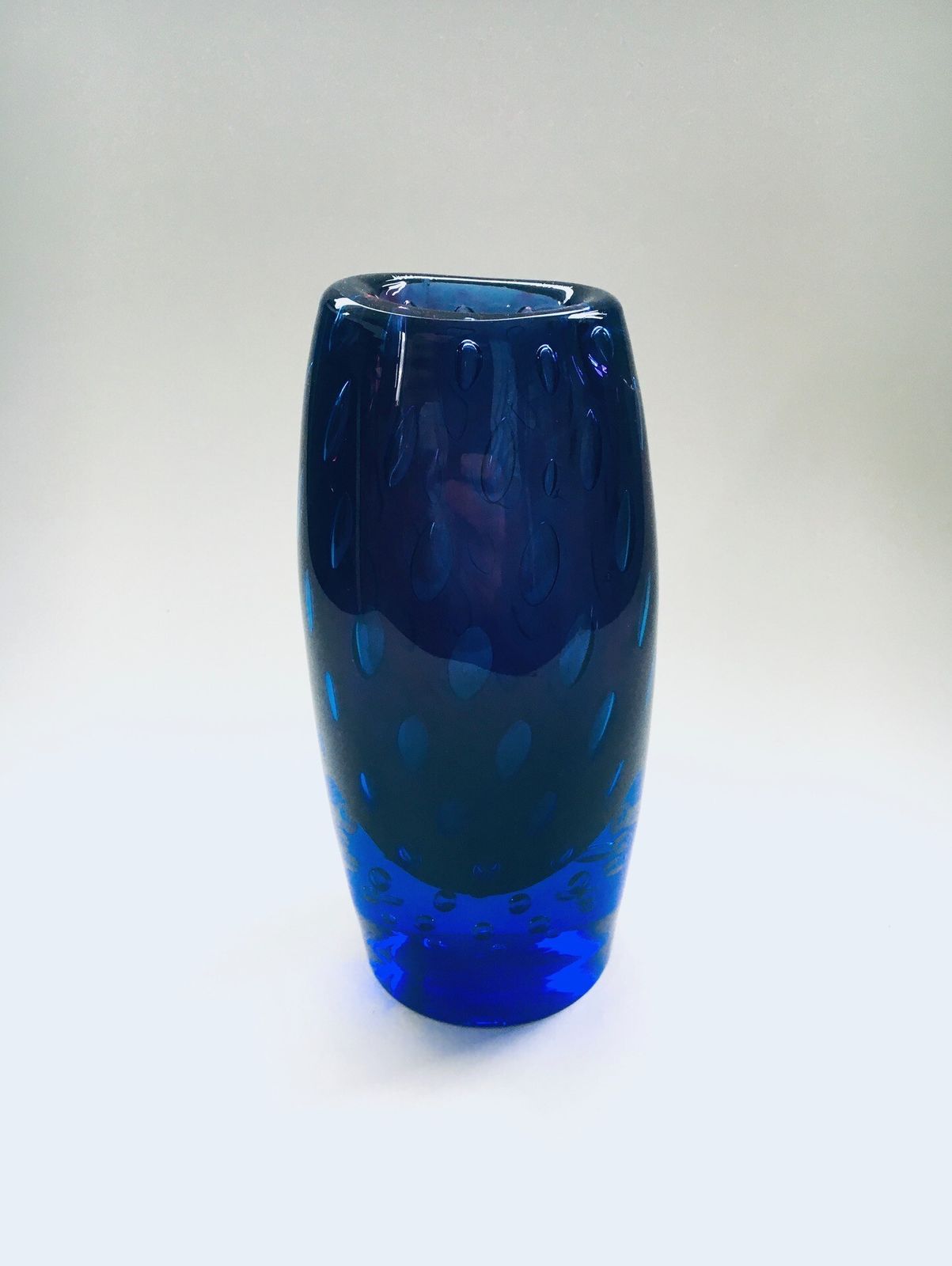 Modern Handblown Art Glass Bullicante Vase In Blue And Purple Colors photo for sale