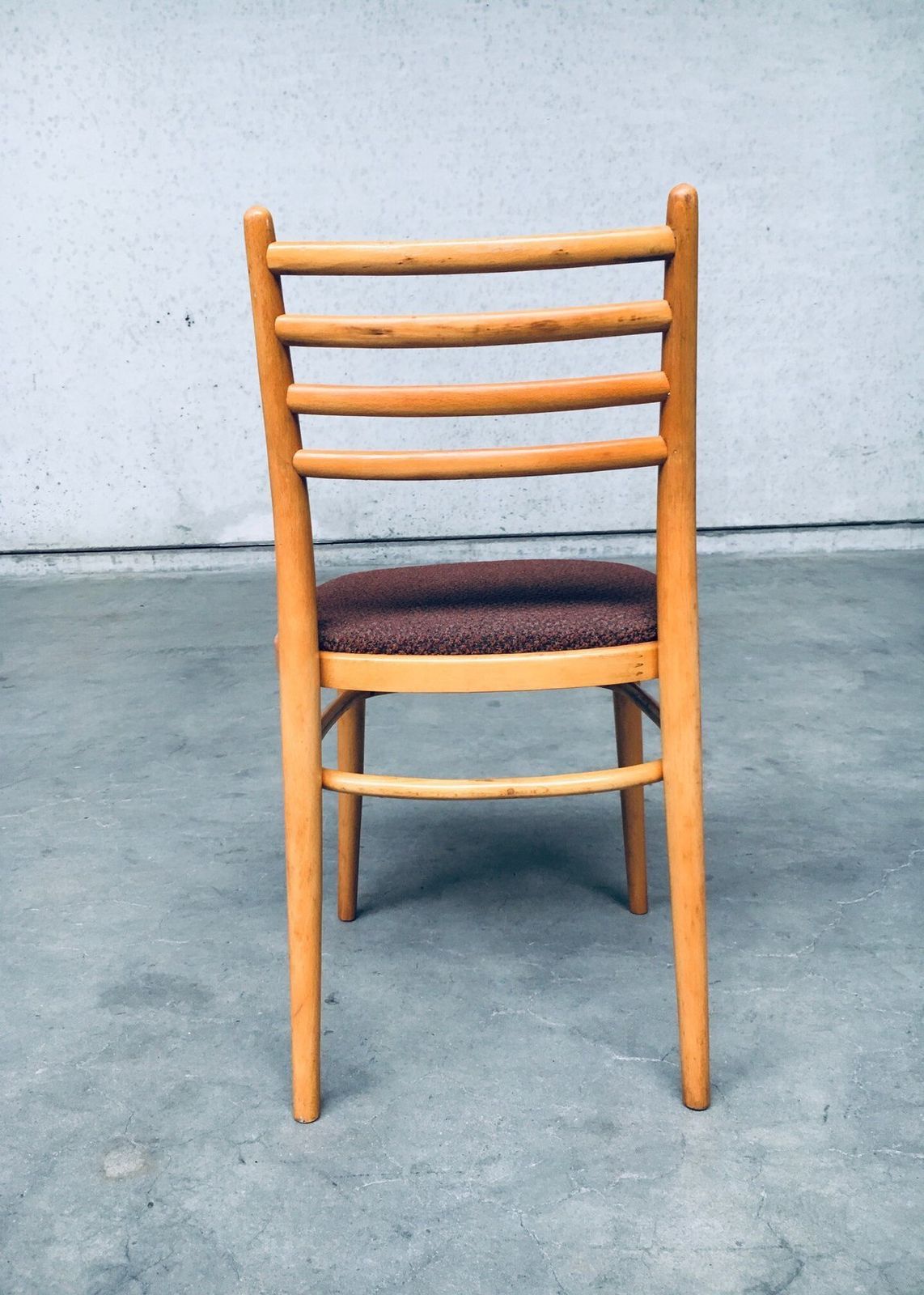 photo vintage Mid Century Modern Design Eetkamerstoelen Van Ton, 1968, Tsjecho Slowakije