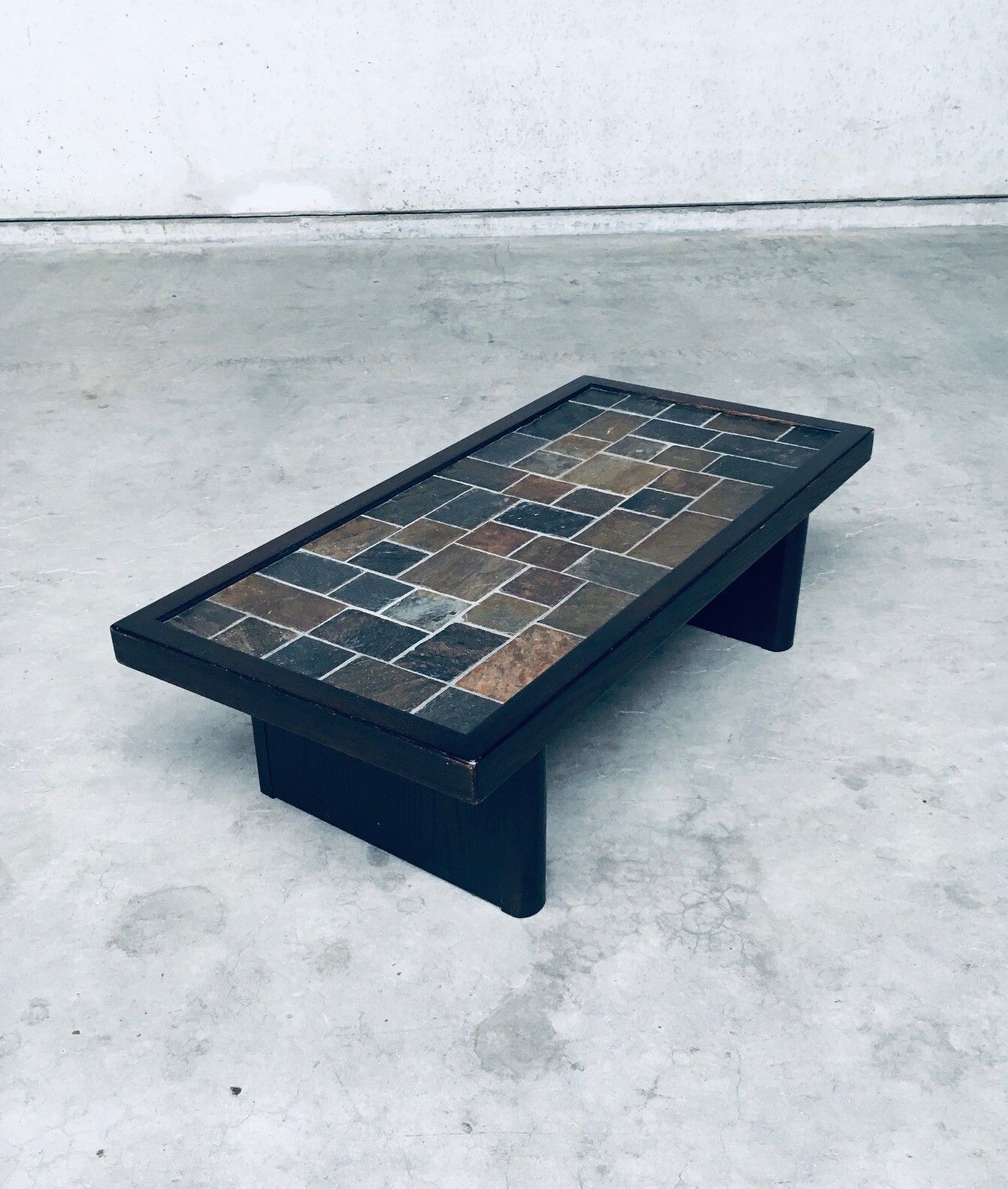 Salontafel In Brutalistisch Design Met Leistenen Tegels, België, Ca. Jaren 1970 photo vintage