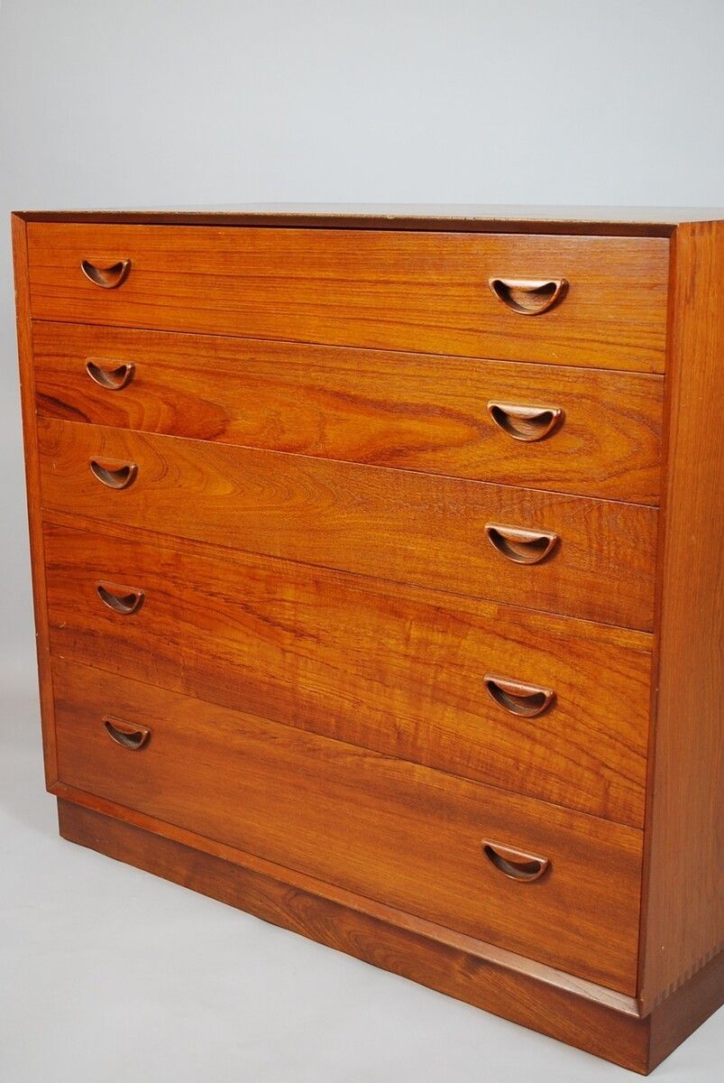 Mid Century Chest Of Drawers By Peter Hvidt & Molgaard Nielson photo for sale