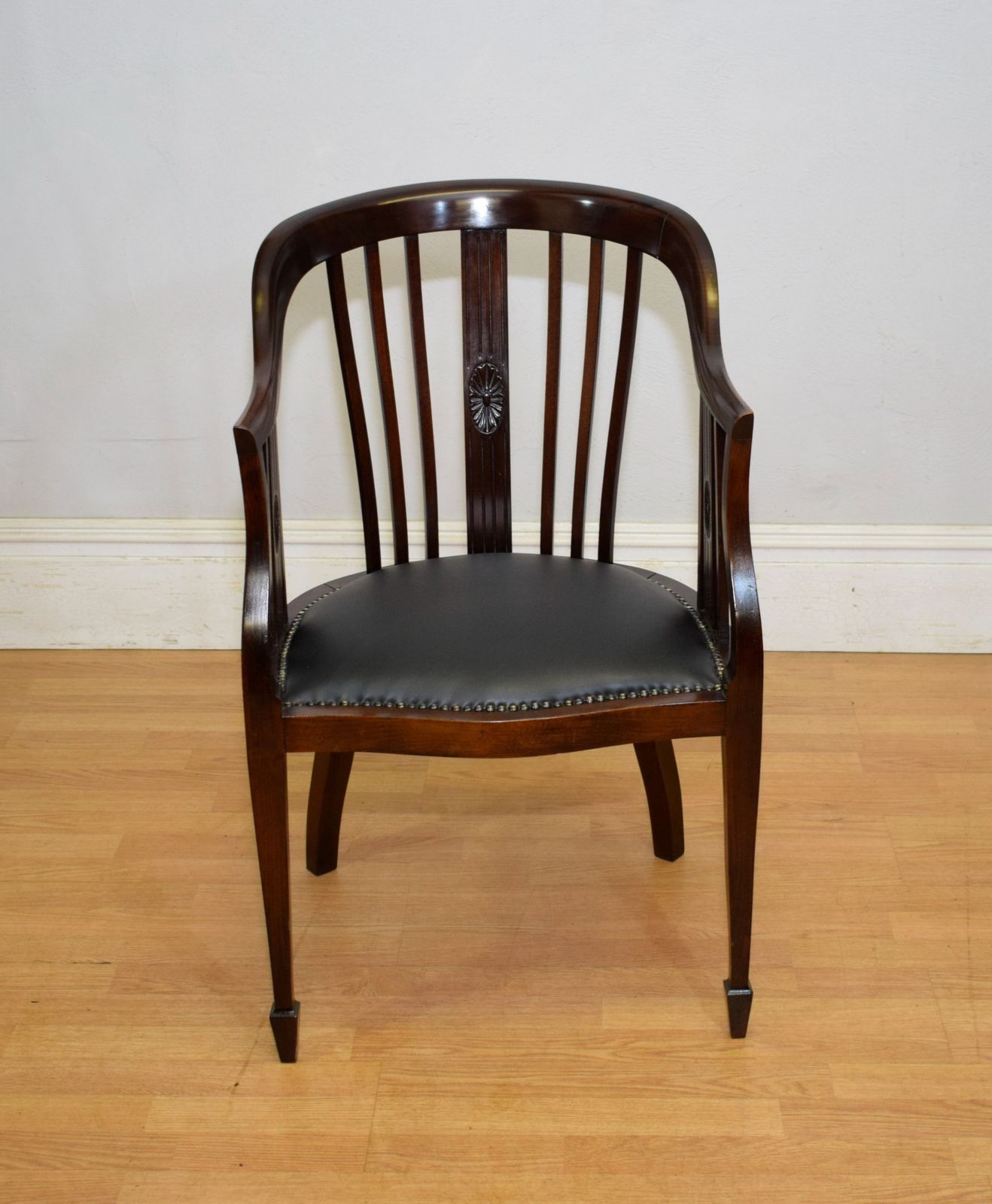 Victorian Tub Chair, 1800s photo furniture