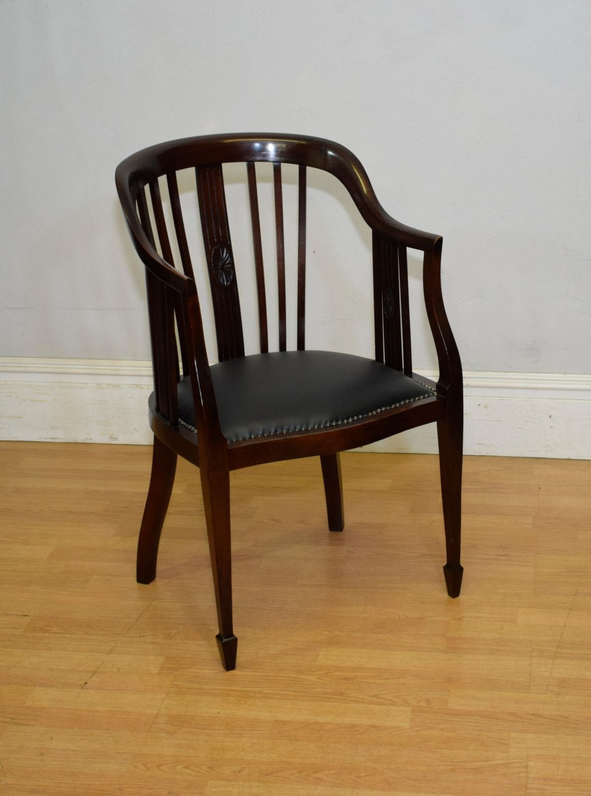 Victorian Tub Chair, 1800s photo vinterior