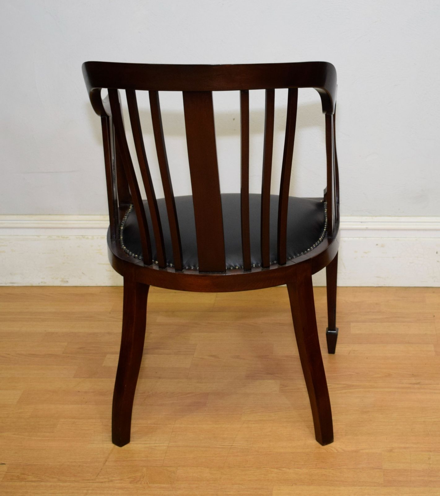 Furniture Victorian Tub Chair, 1800s photo