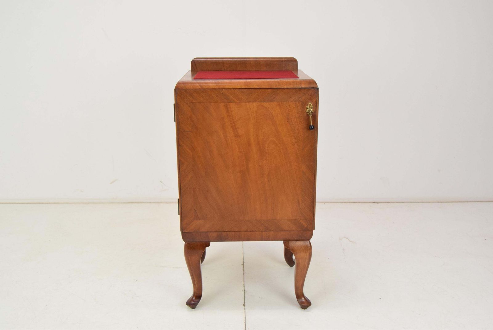 Mid Century Toalet Table 1950's. photo for sale