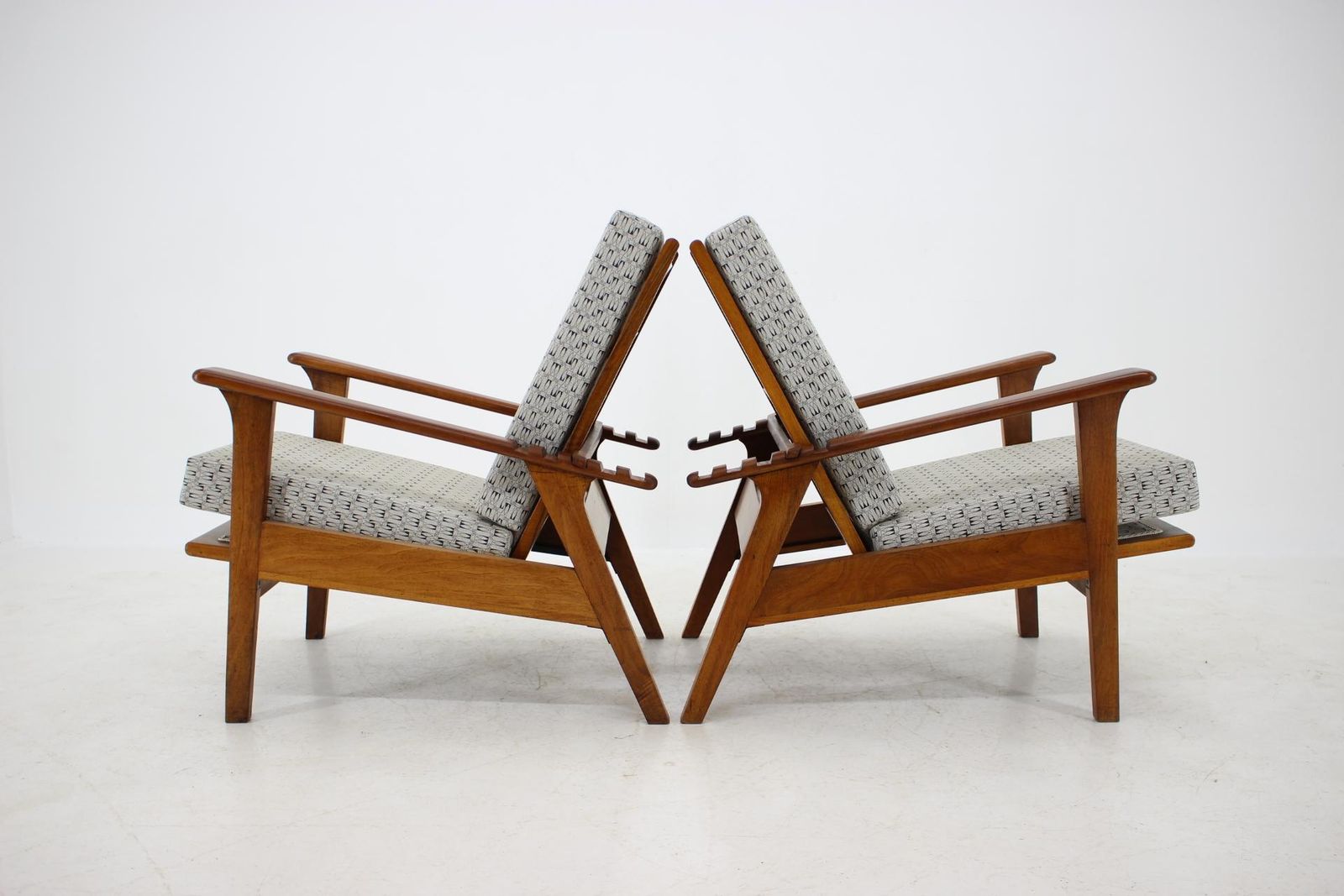 photo furniture 1930s Pair Of Antonin Heythum Very Rare Armchairs And Stools, Czechoslovakia