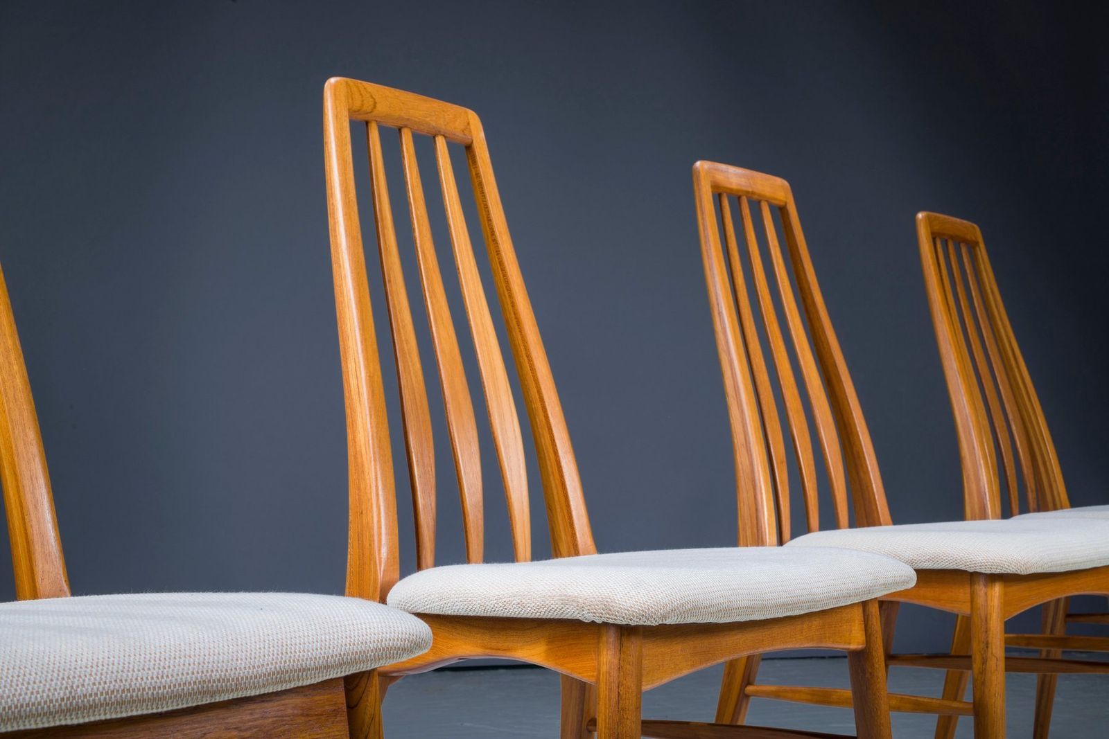 photo vinterior Mid Century Eva Dining Chairs By Niels Koeefoed For Koefoed Hornslet, 1960s, Set Of 4