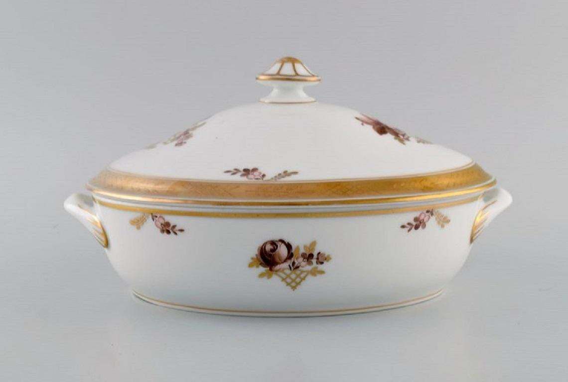 Royal Copenhagen Golden Basket Lidded Tureen In Porcelain With Flowers photo 251.0