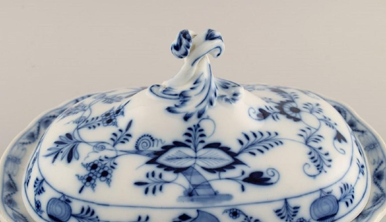 Antique Stadt Meissen Blue Onion Lidded Tureen In Hand Painted Porcelain photo Home Decor