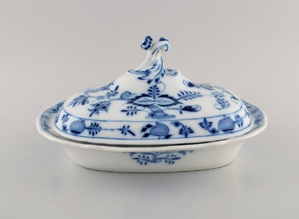 Antique Stadt Meissen Blue Onion Lidded Tureen In Hand Painted Porcelain photo 282.0