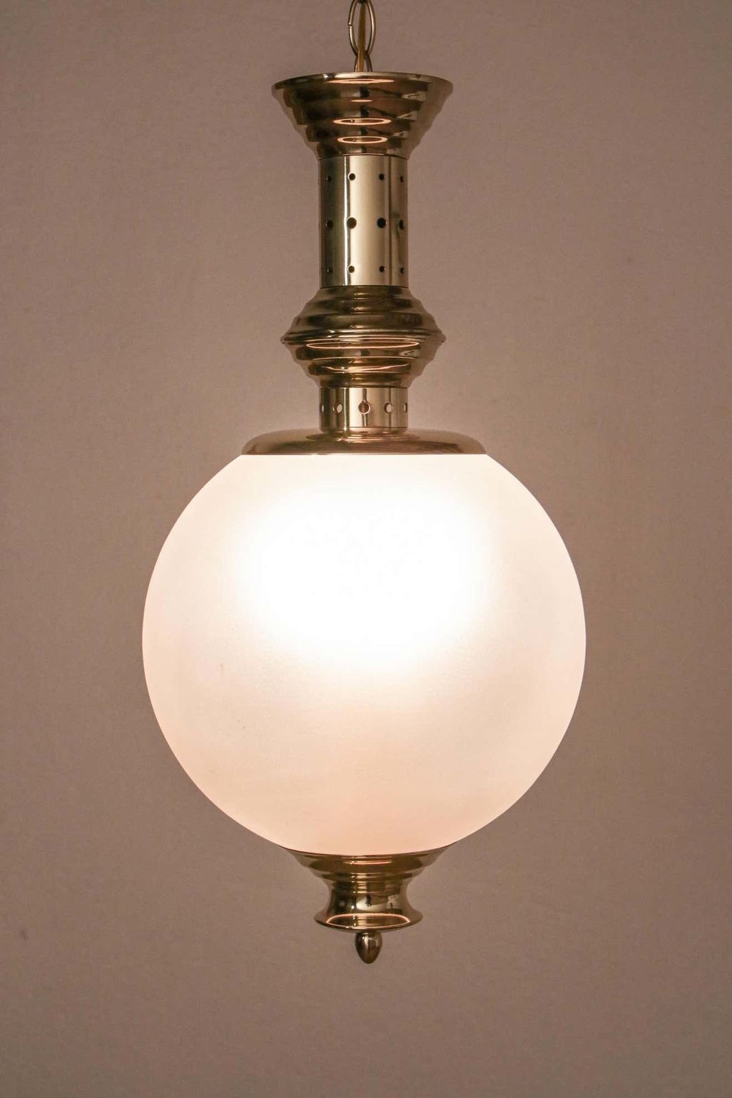 photo furniture Italian Mid Century Pendant Lamp, Azucena Style, 1960