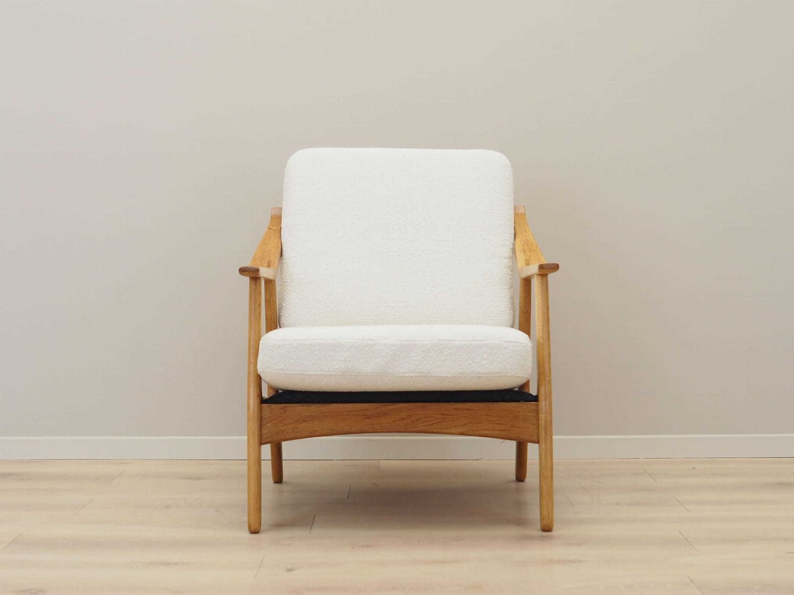 Oak Armchair, Danish Design, 1960s, Designer: H. Brockmann Petersen, Production: Randers Møbelfabrik photo furniture