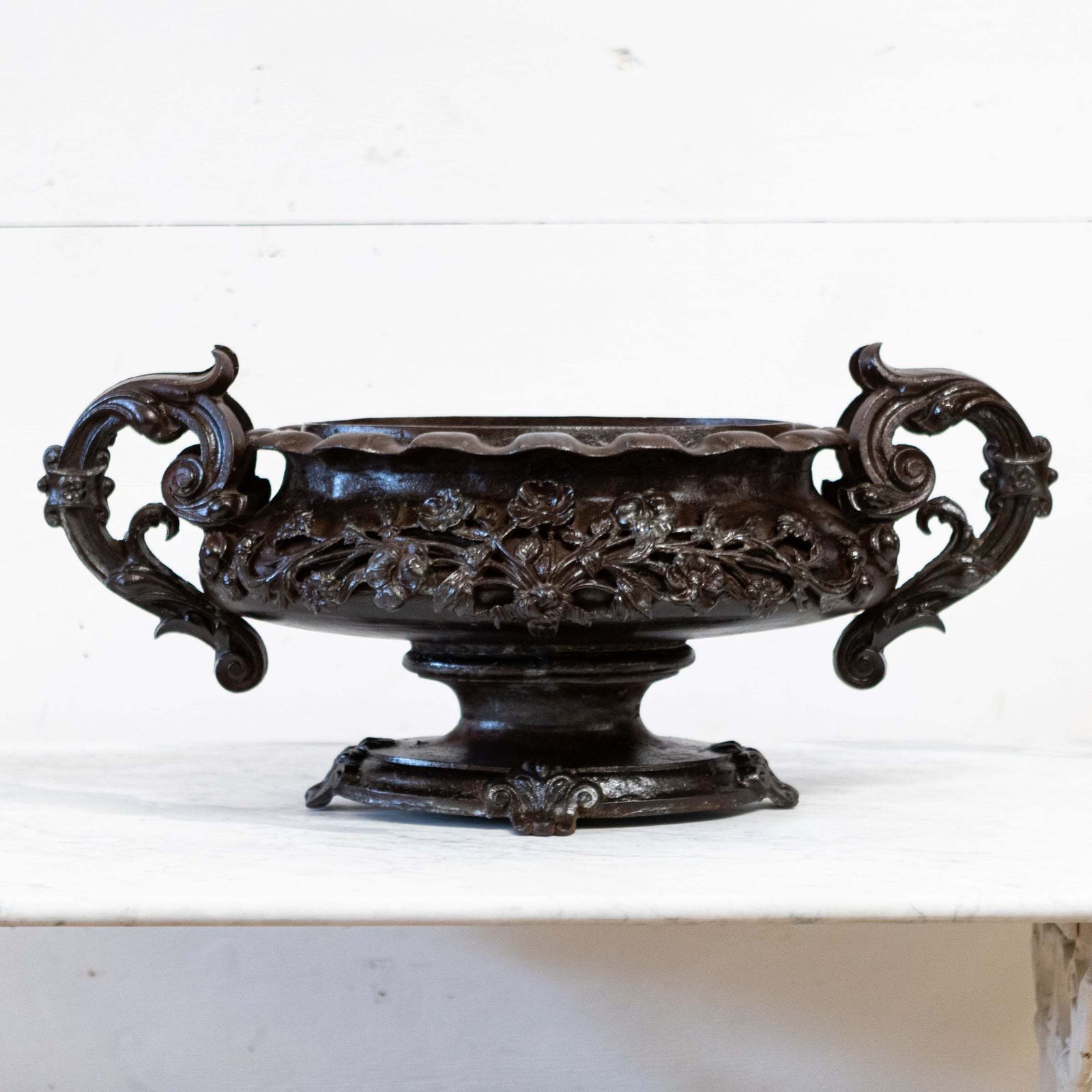 photo furniture Antique French Cast Iron Urn  Planter Jardiniere Twin Handle