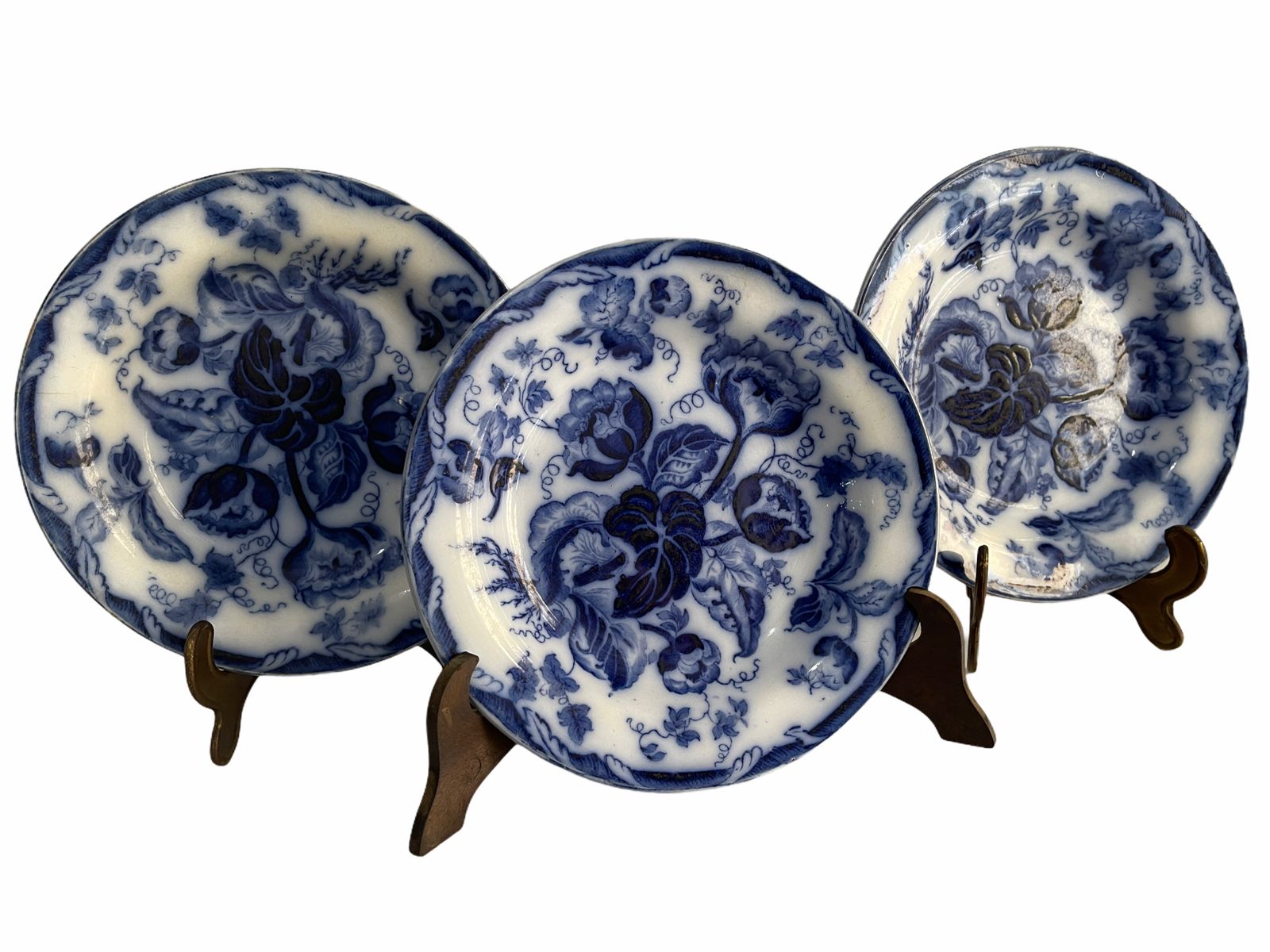 Set Of Three Victorian Dishes, Porcelain Wedgwood, Water Nymph, 1800 photo furniture