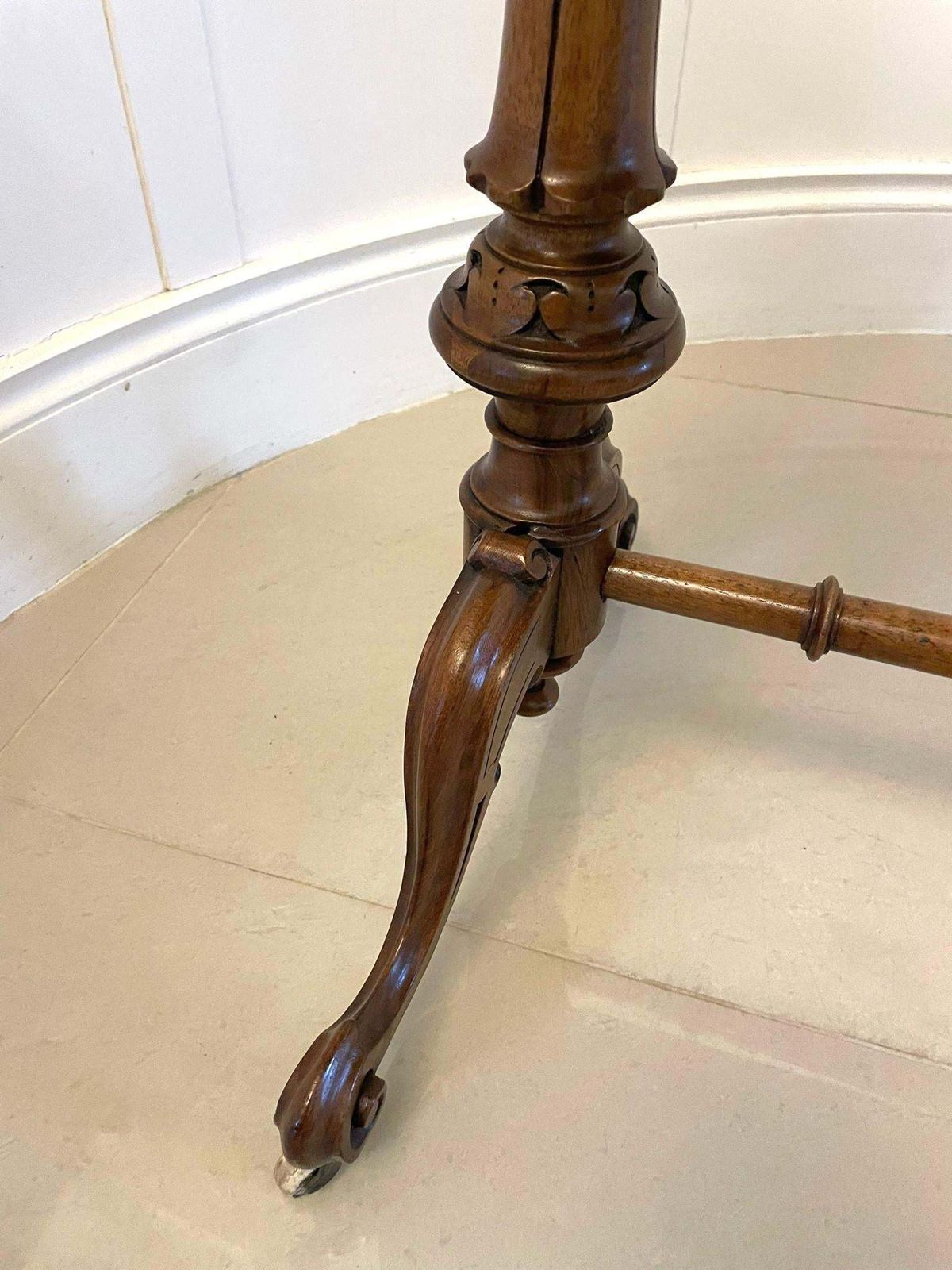 Furniture Antique Victorian Quality Burr Walnut Inlaid Freestanding Centre Table photo