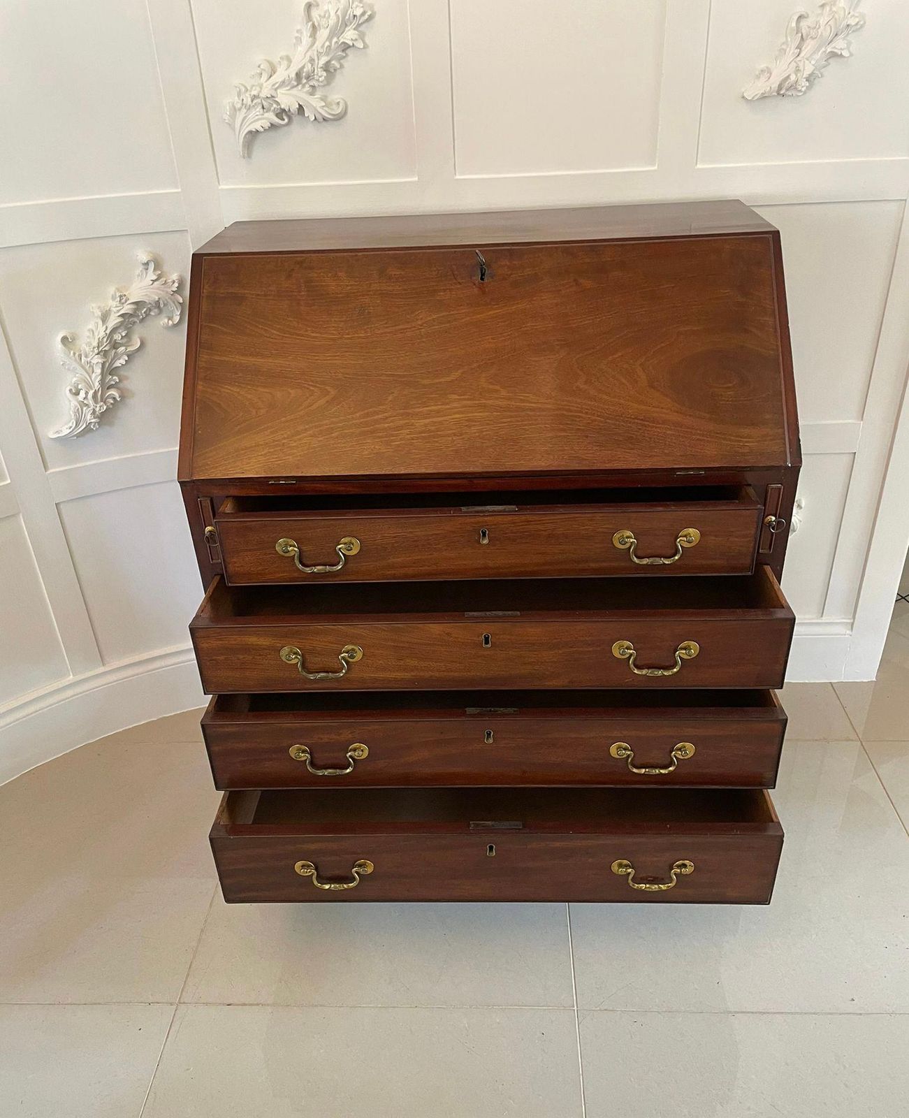 Outstanding 18th Century Quality George III Antique Mahogany Bureau photo Furniture