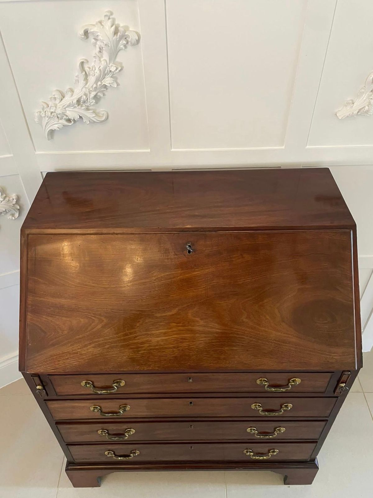 photo furniture Outstanding 18th Century Quality George III Antique Mahogany Bureau