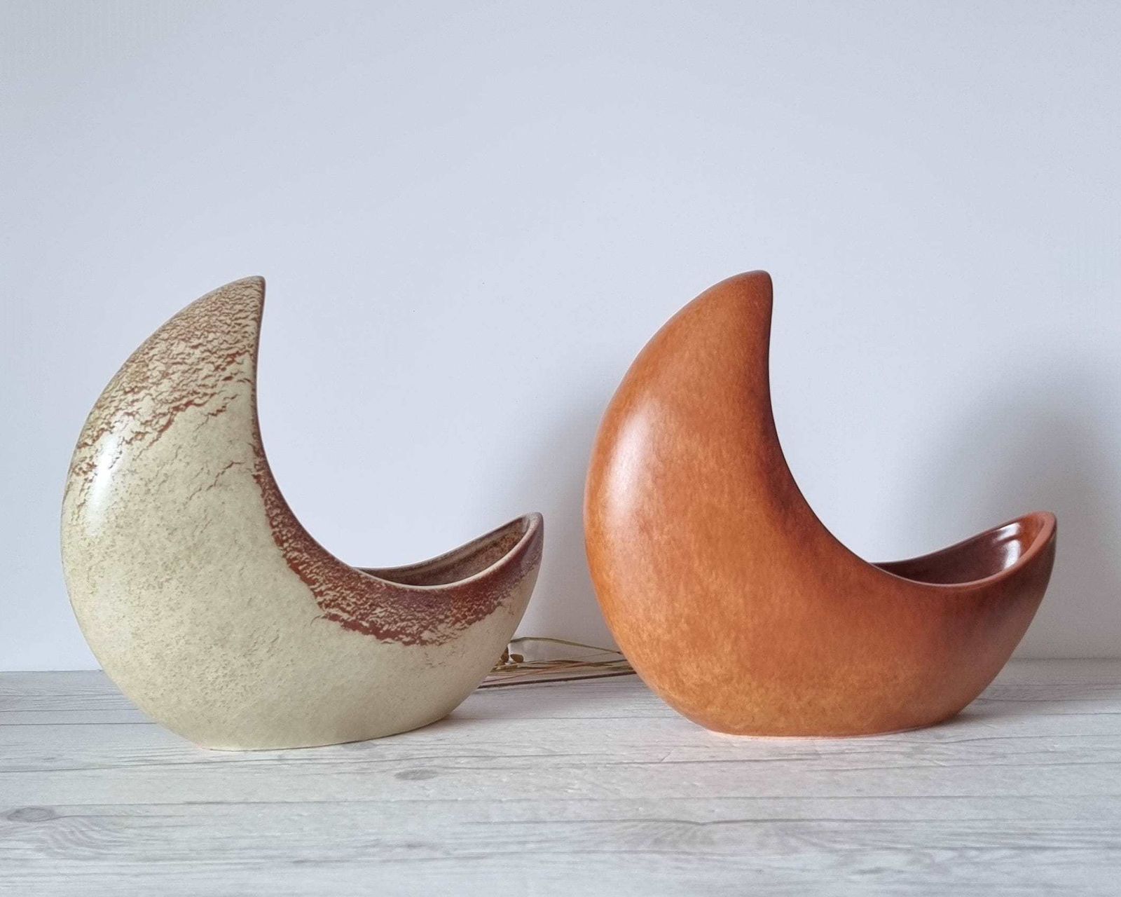 Bertoncello, Mottled Tobacco Tan Glaze, Modernist Crescent Moon Sculptural Planter Vase, 60s 80s photo for sale