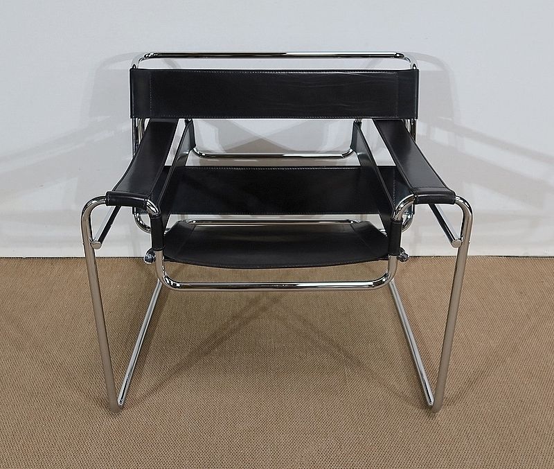 Pair Of Important Wassily B3 Armchairs By M. Breuer, Early 20th Century photo buy