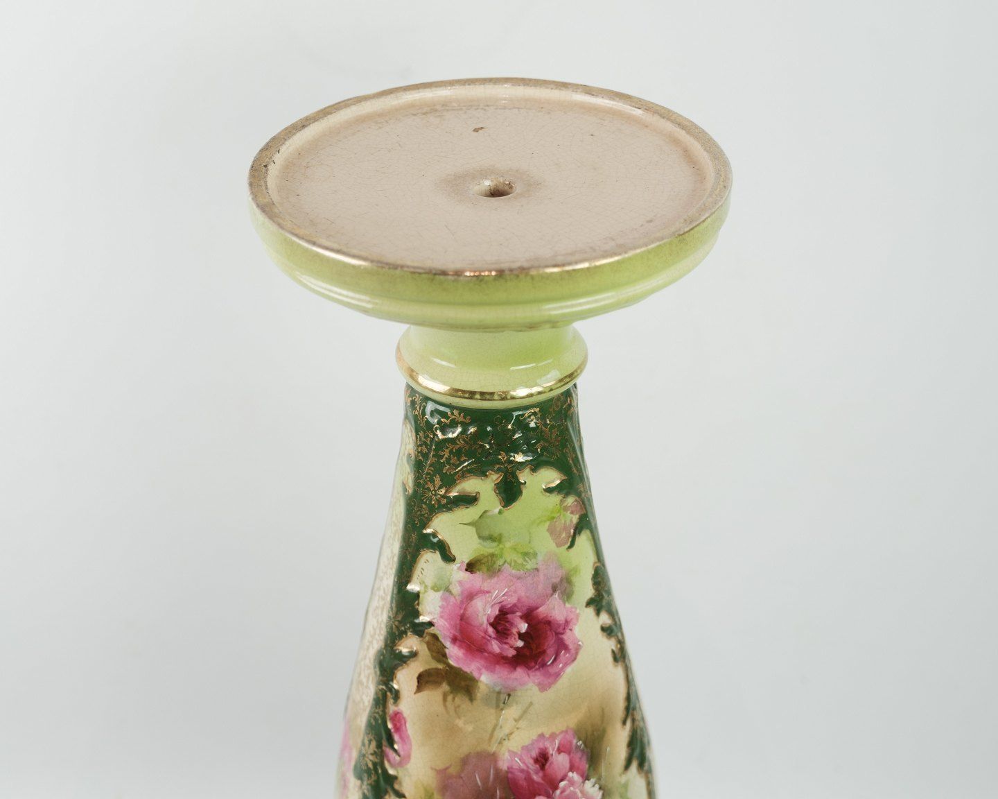 Faience / Flower Arrangement Decorated With Flowers In Shades Of Green With Beautiful Pink Flowers. photo 295.0