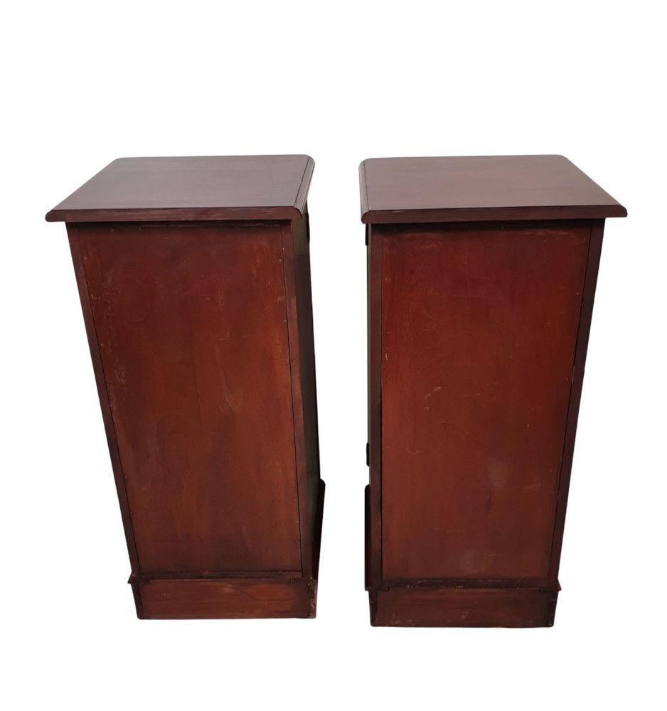 A Lovely Pair Of 19th Century Bedside Cupboards photo Furniture