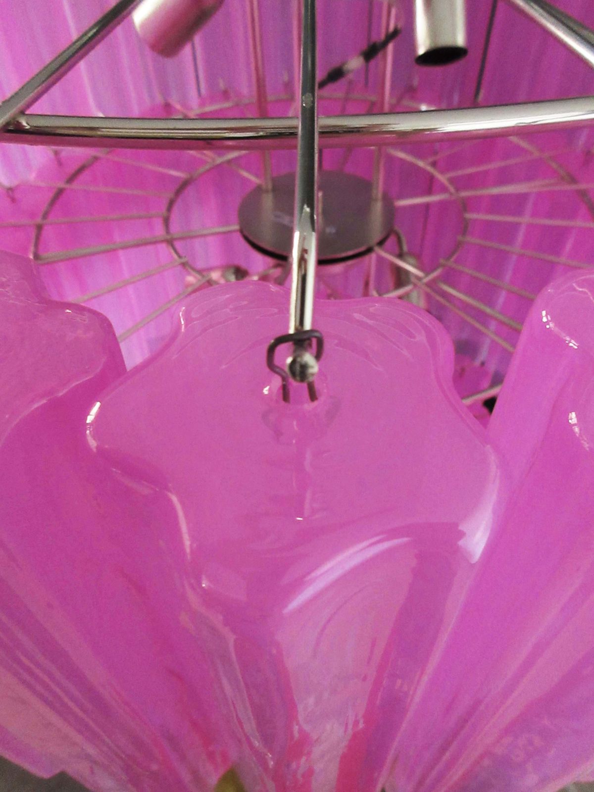 photo vinterior Huge Vintage Murano Glass Tiered Chandelier   78 Glasses   Pink Fuxia Silk