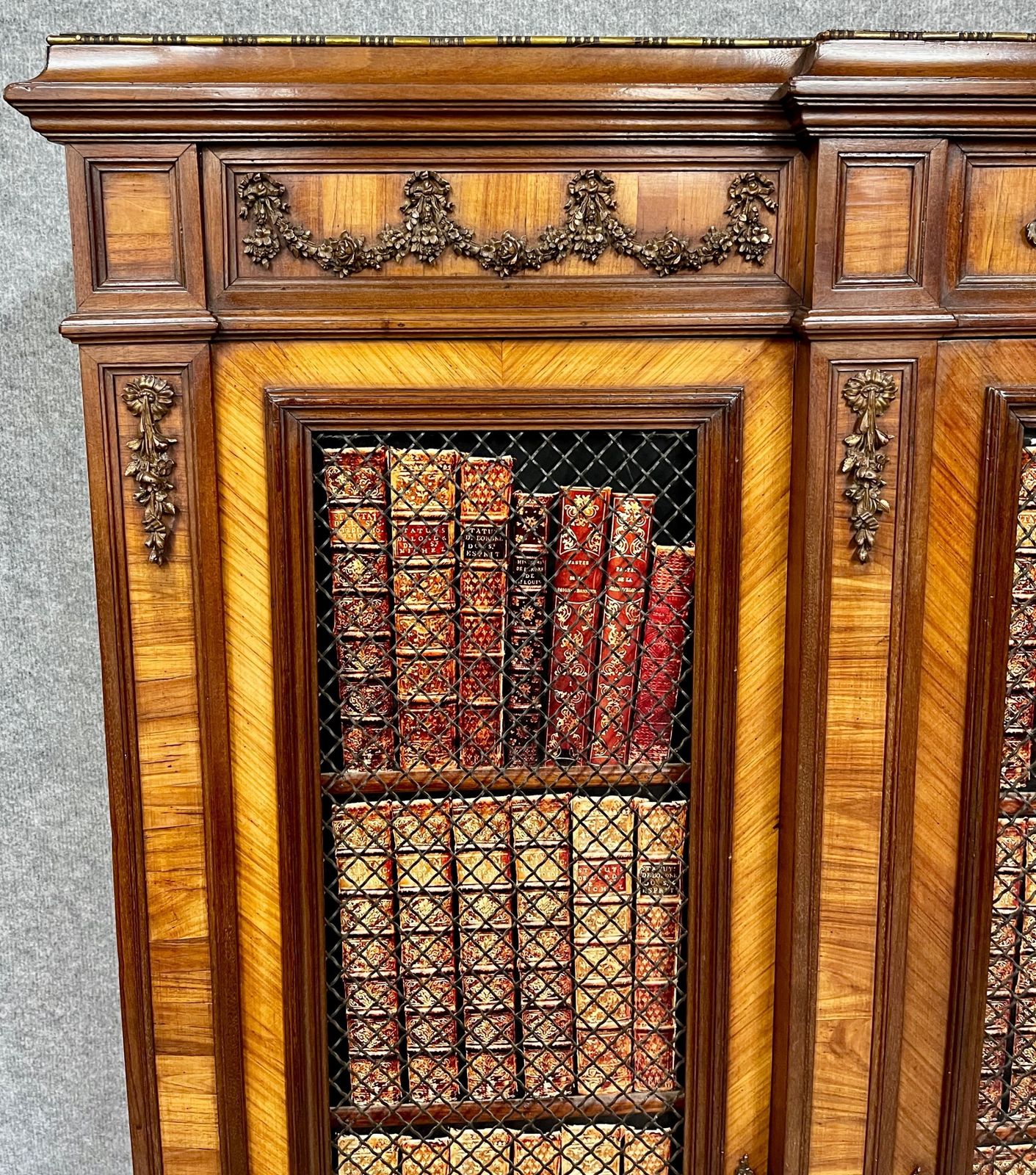 Quality French Kingwood & Mahogany Bookcase photo 3795.0