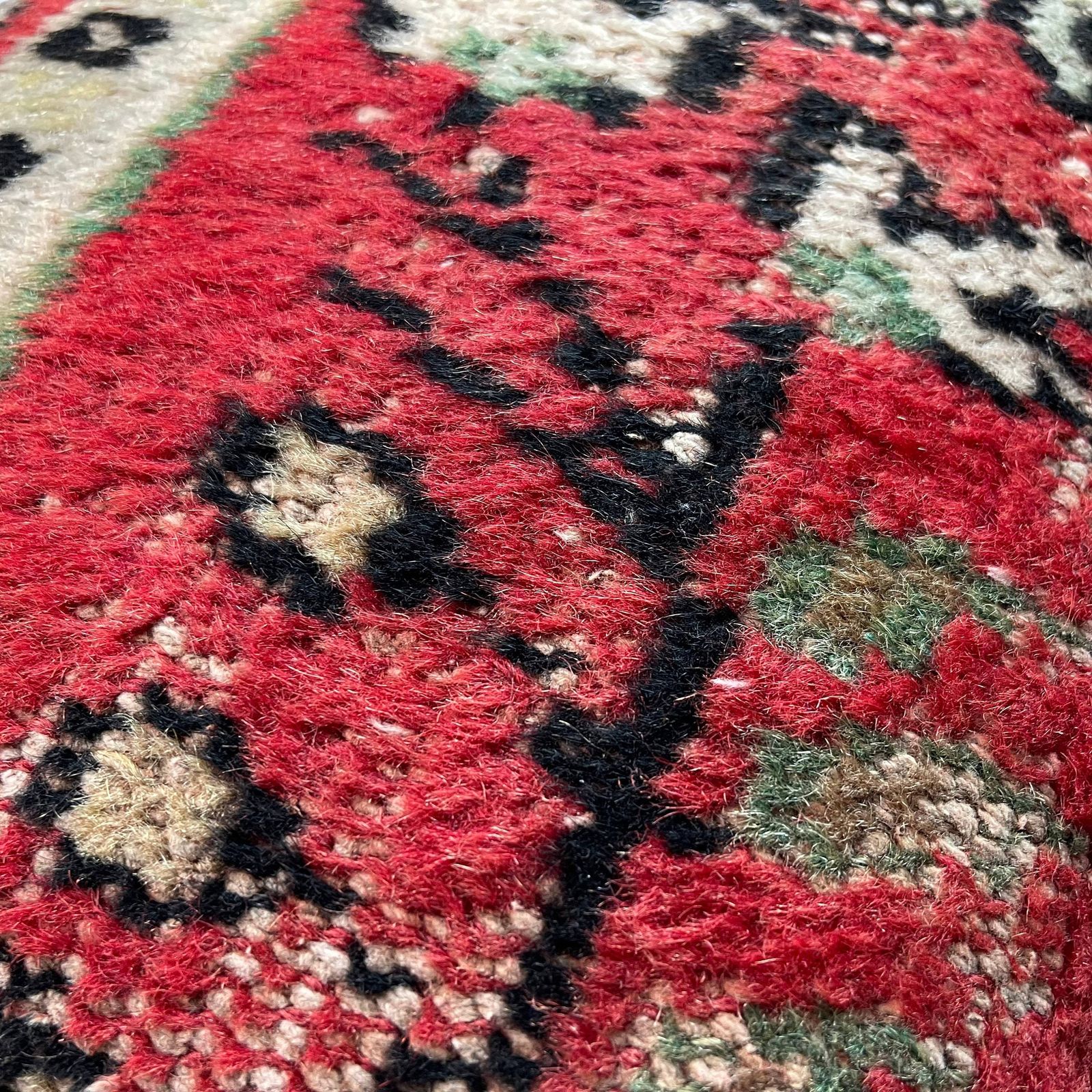 Vintage Hand Made Rug Cushion Cover, Decorative Rug Pillow Cover, Large Vintage Turkish Rug Cushion Cover photo vinterior