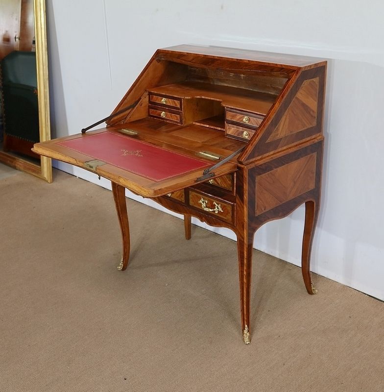 Mid Slope Desk In Precious Wood, Louis XV Period – 18th Century photo for sale