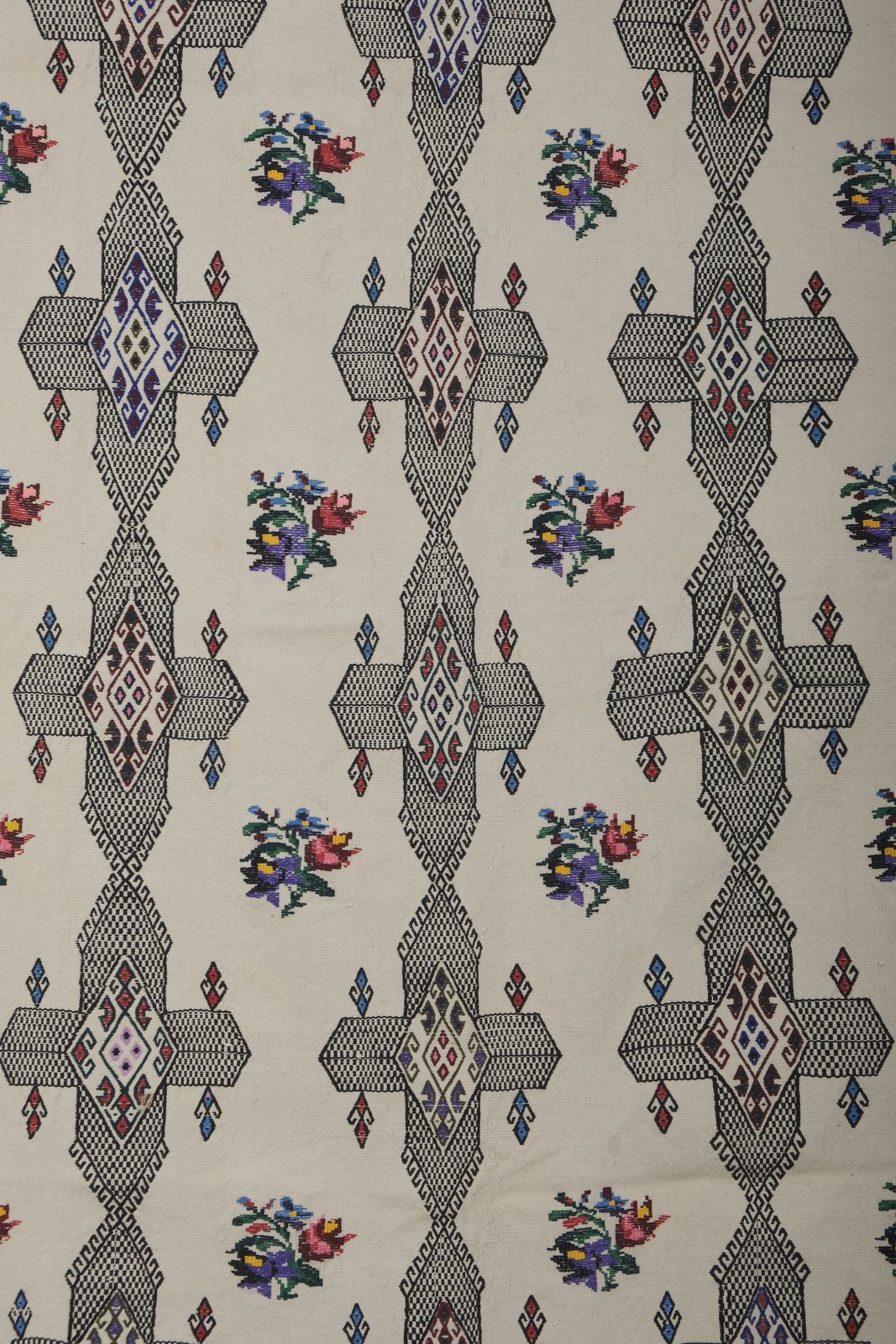 Oriental Floral Embroidery Jajim Kilim Rug  180 X 227 Cm photo Textiles