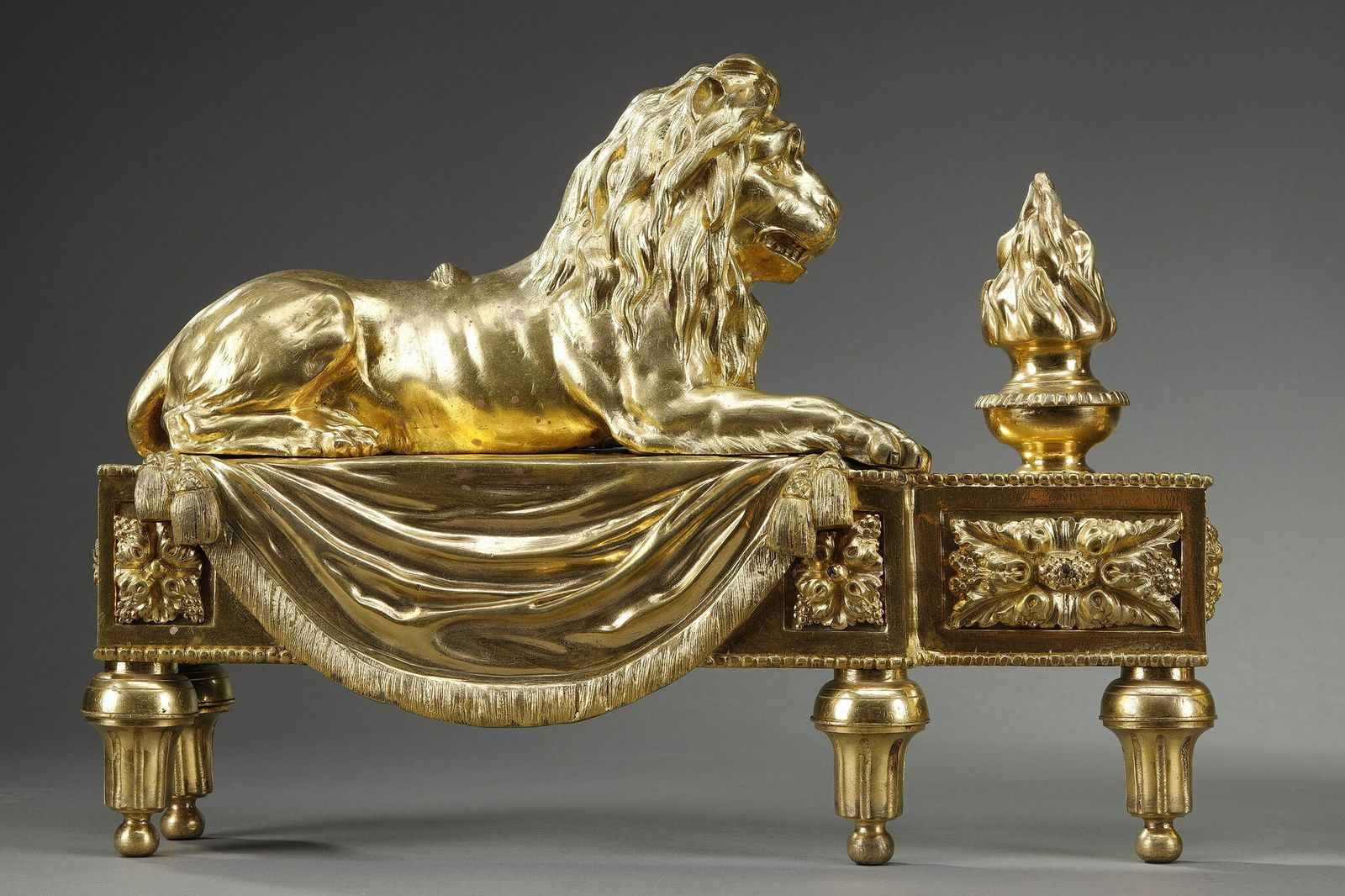 Pair Of Andirons With Lions In Bronze Chased And Gilded photo 7247.0