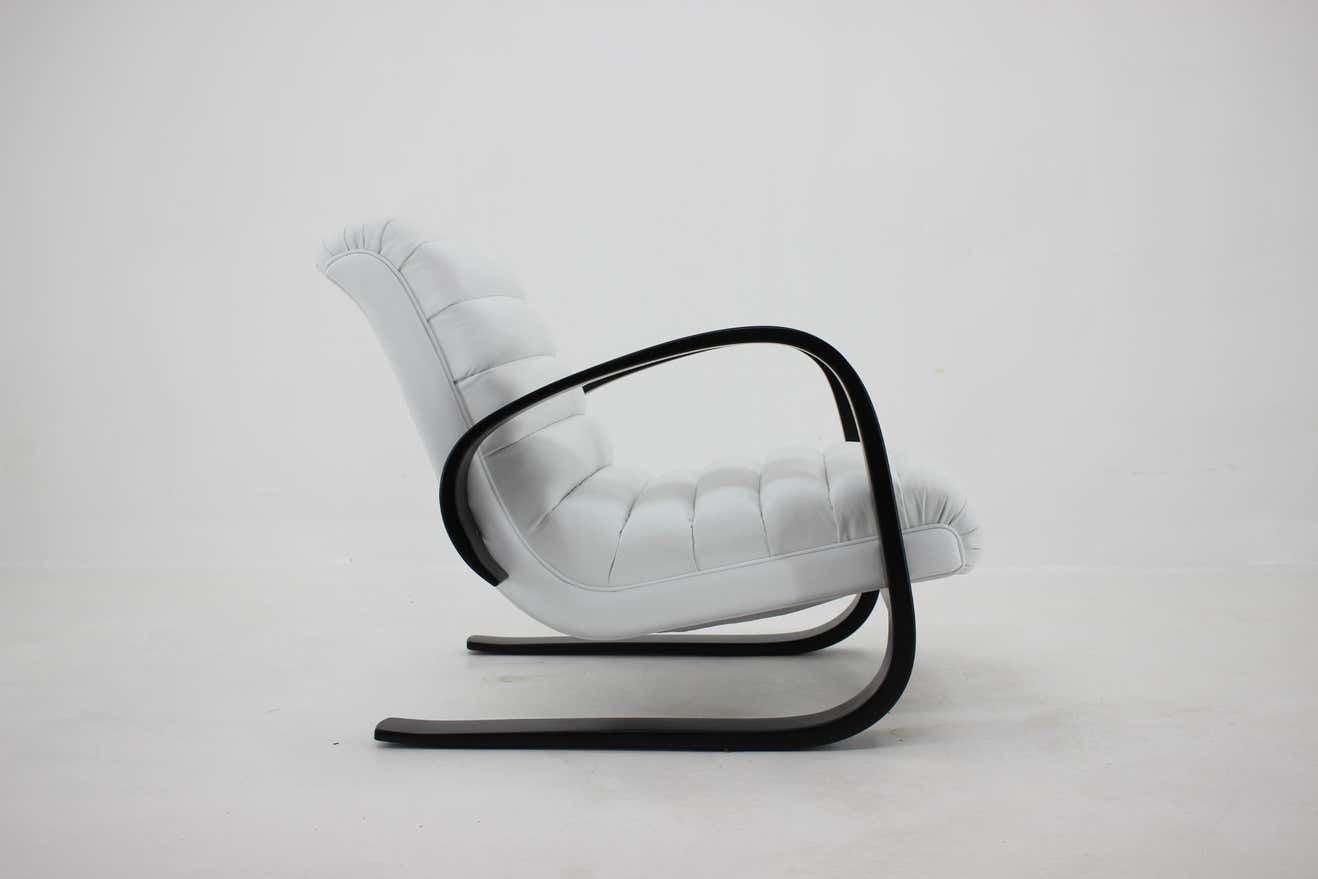 1930s Miroslav Navratil Lounge Chair In White Leather photo 2971.0