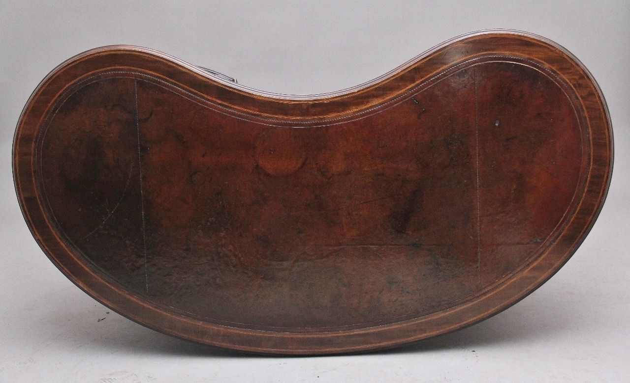 photo furniture 19th Century Inlaid Mahogany Kidney Shaped Desk