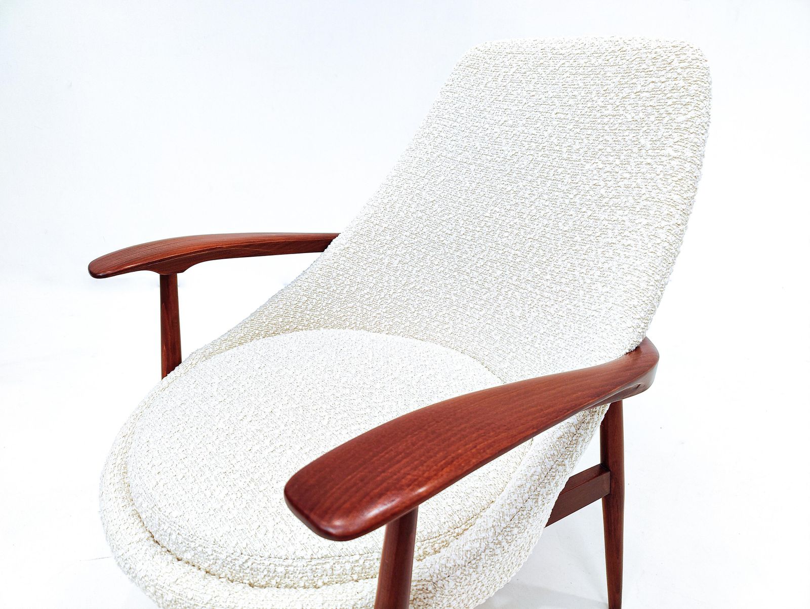 Pair Of Mid Century Armchairs, Wood And White Boucle Fabric, Italy 1960s photo vintage