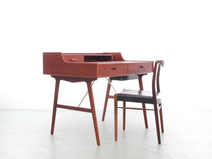 Mid Century  Modern Scandinavian Vanity Desk  In Teack By Arne Wahl Iversen photo Furniture