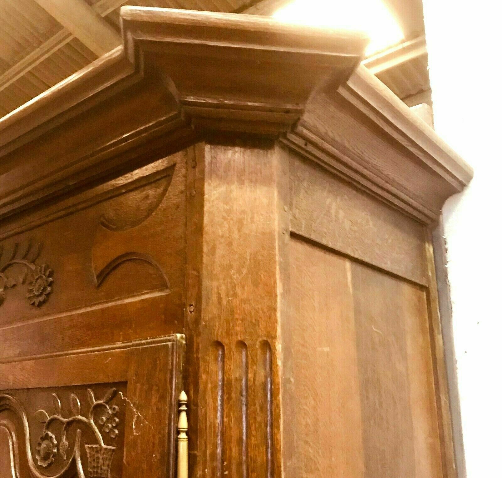 Louis XIV Cabinet In Carved Oak XVIII Century photo buy