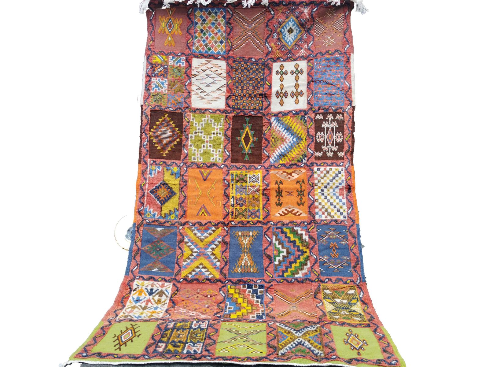 Vibrant Handmade Moroccan Berber Rug. Medium Size