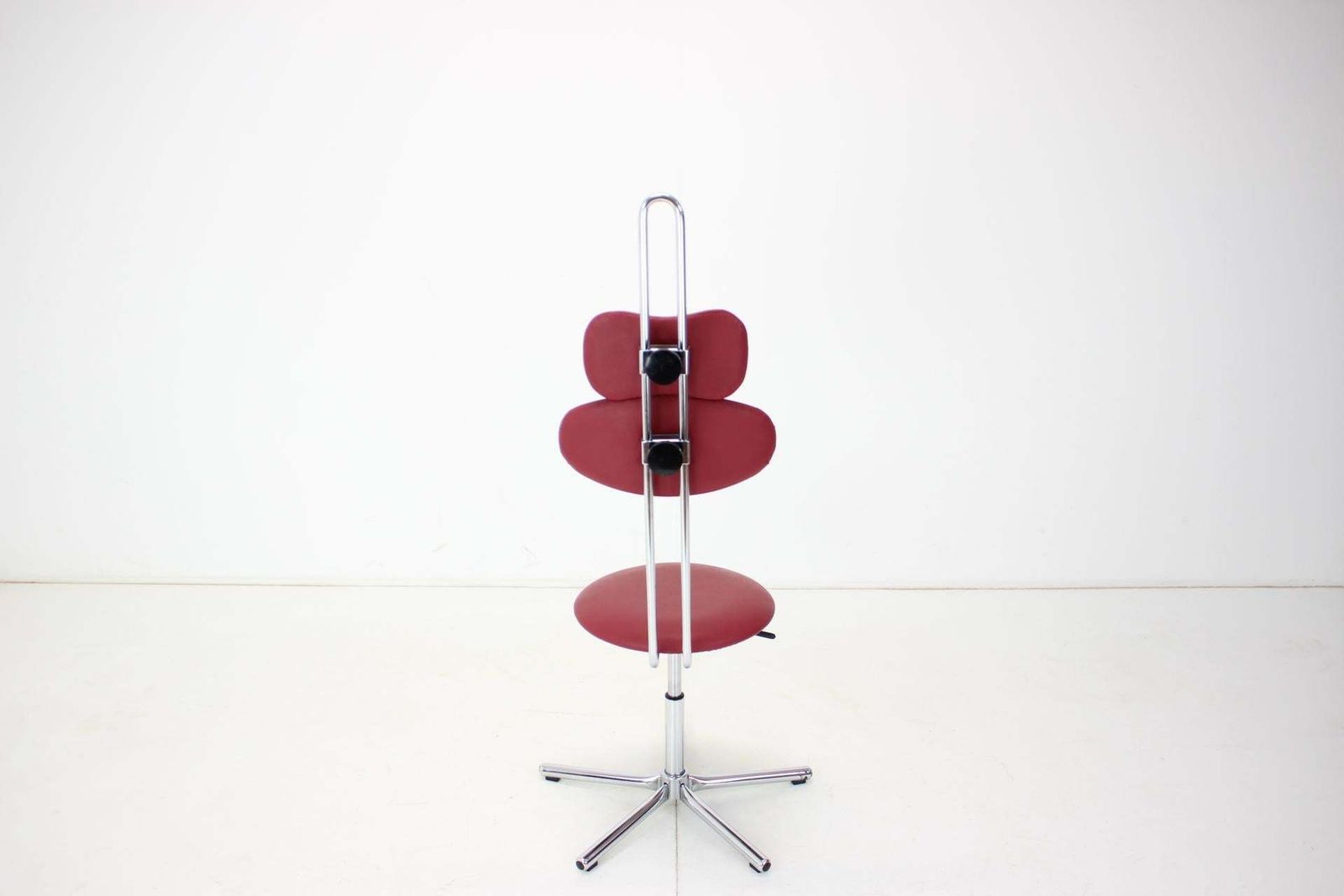 Height Adjustable Swivel Chair 1980s, Czechoslovakia photo vinterior