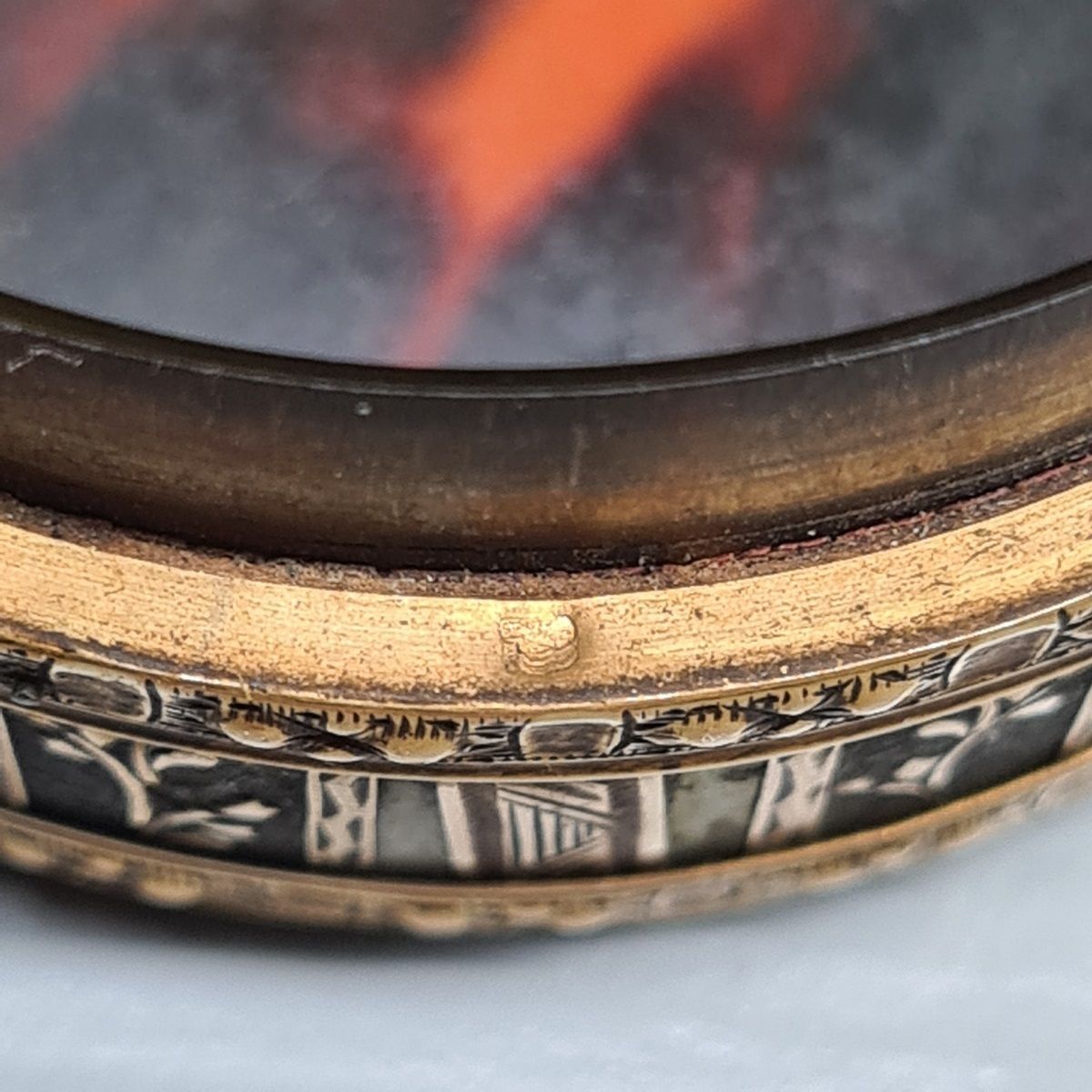 French Louis XV Gold And Tortioseshell Snuffbox, 18th Century. photo buy