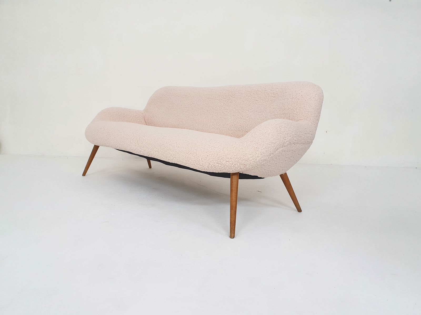Scandinanvian Modern Cocktail Sofa In Boucle, Denmark 1960's
