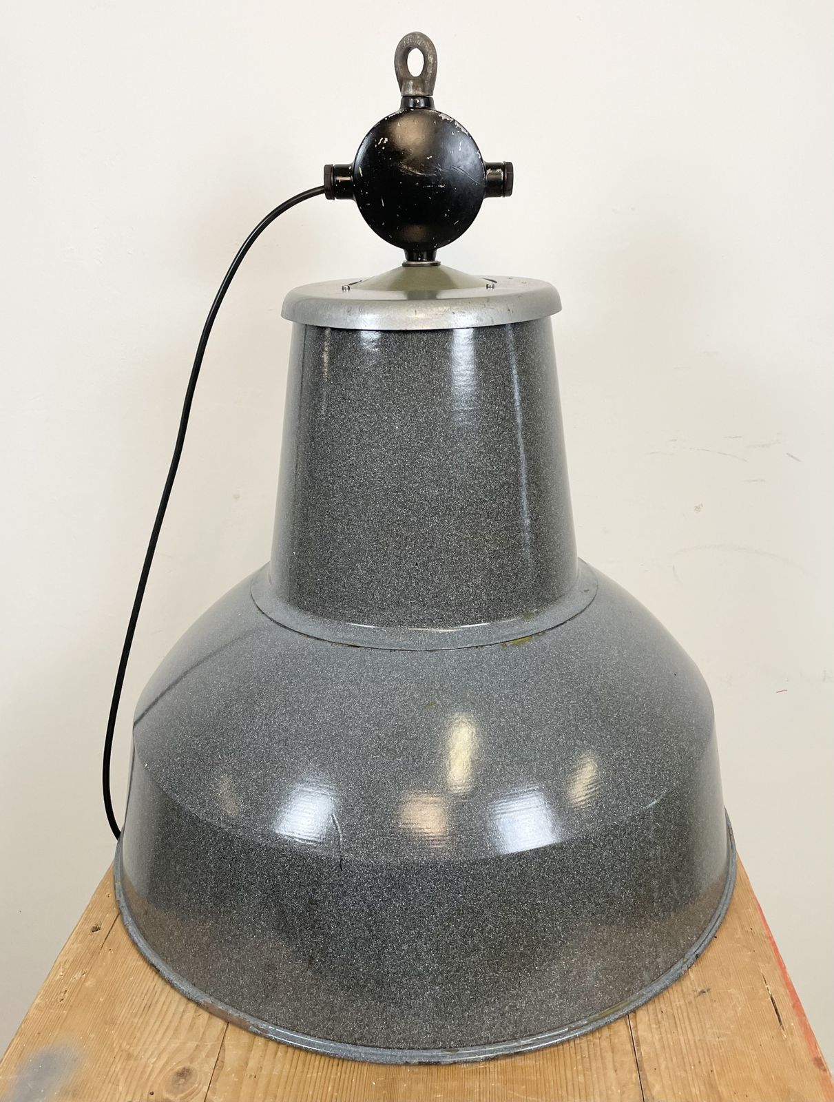 Large Grey Enamel Industrial Factory Lamp From Elektrosvit, 1960s, 29x photo vintage