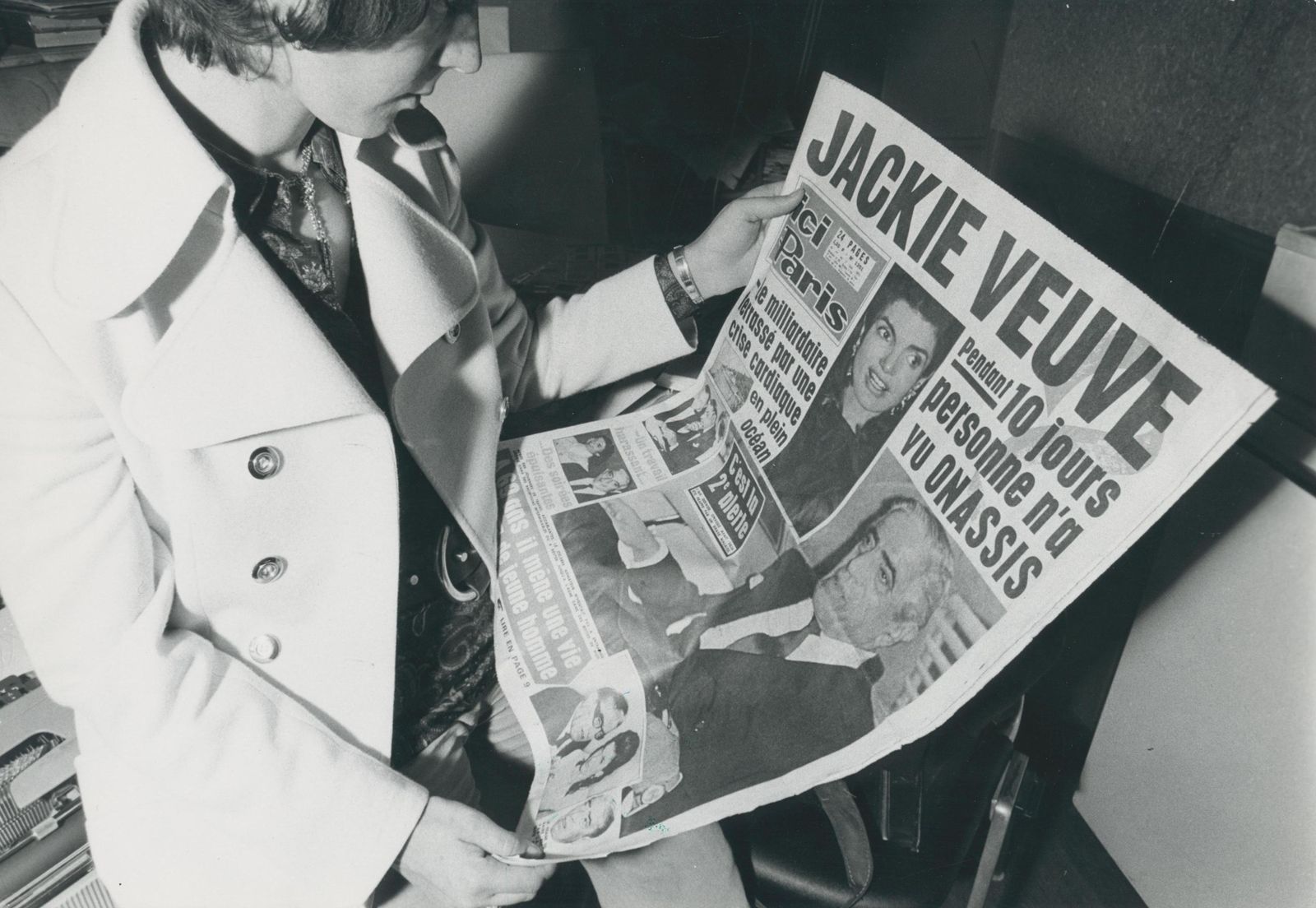 Jackie Kennedy; Newspaper; Photography, France, 20,2 X 29,8