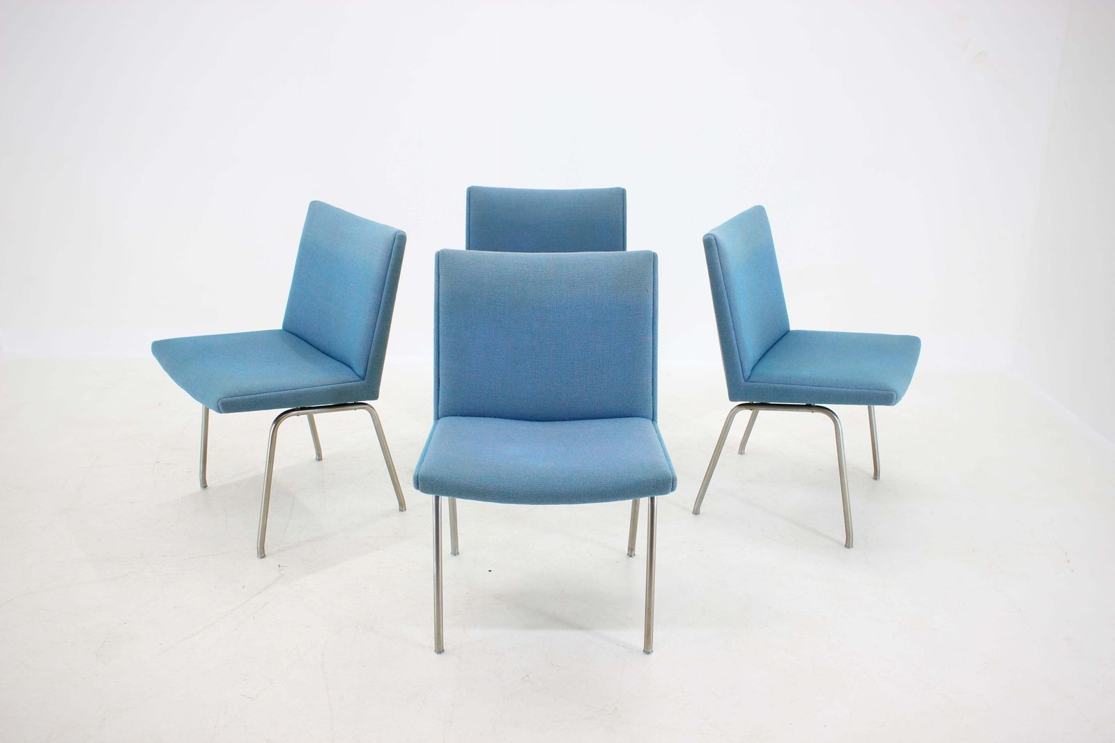 1960s Hans J. Wegner Airport Lounge Chairs For A.P. Stolen, Set Of 4